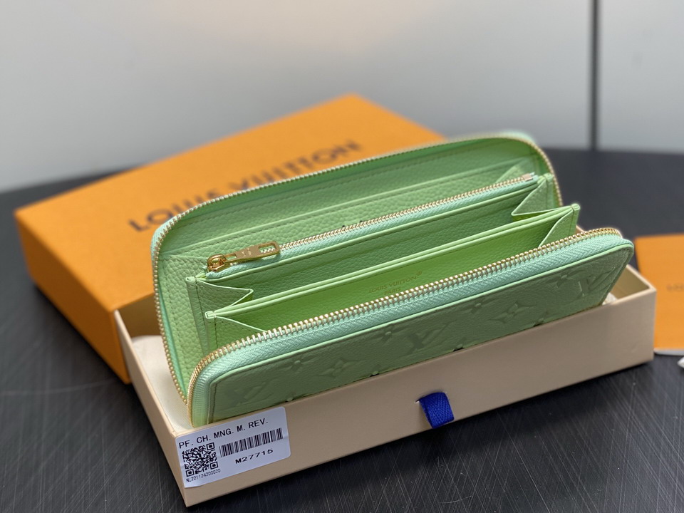 L X V Wallets(Multiple sizes) detail 26