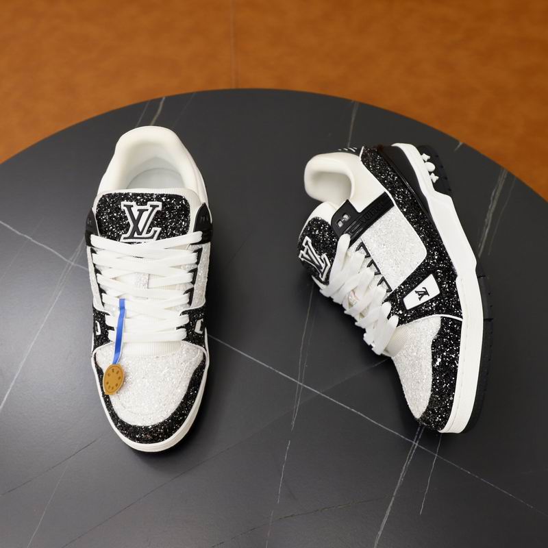 L X V Trainers Sneakers detail 6