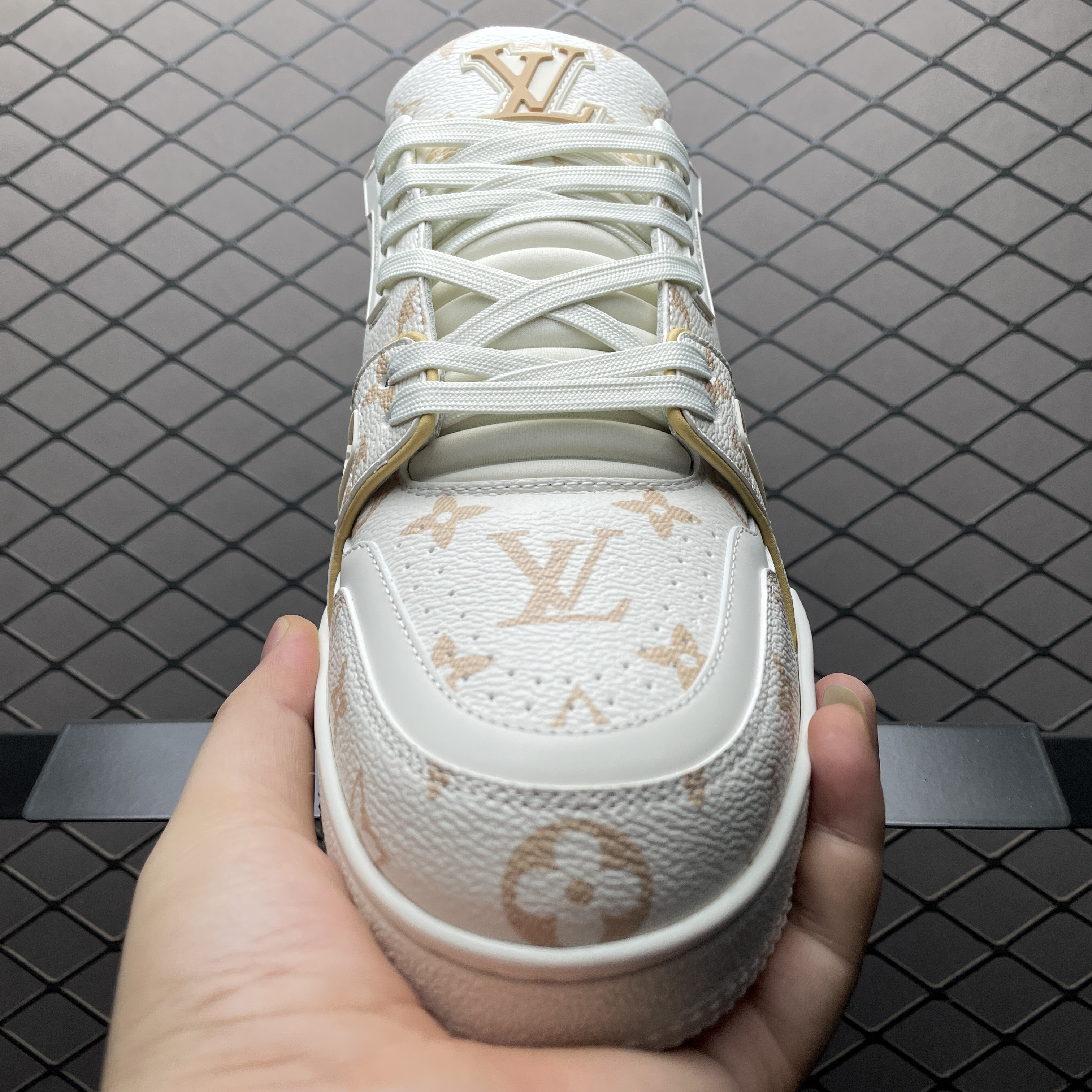 L X V TRAINER SNEAKERS detail 9
