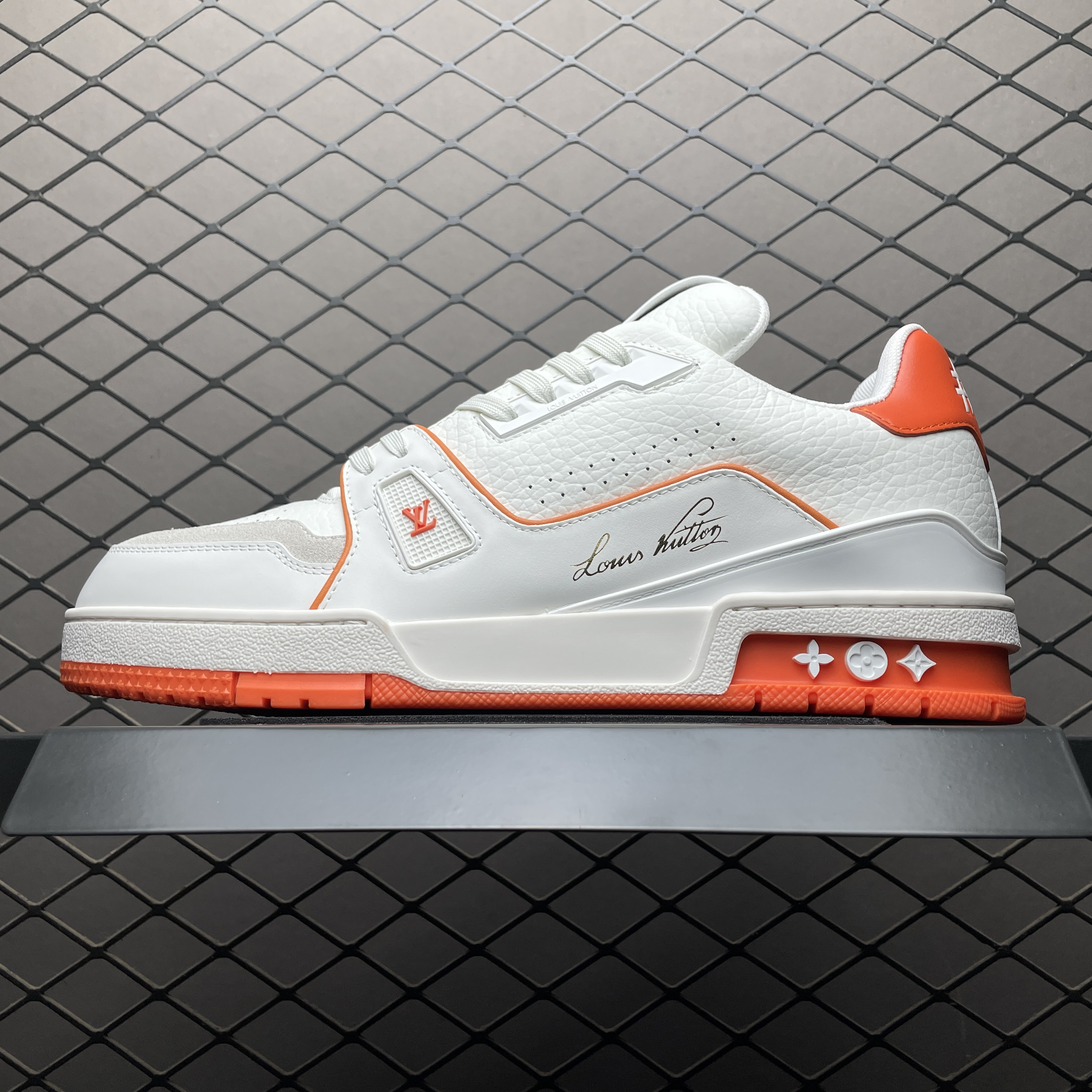 L X V TRAINER Sneakers