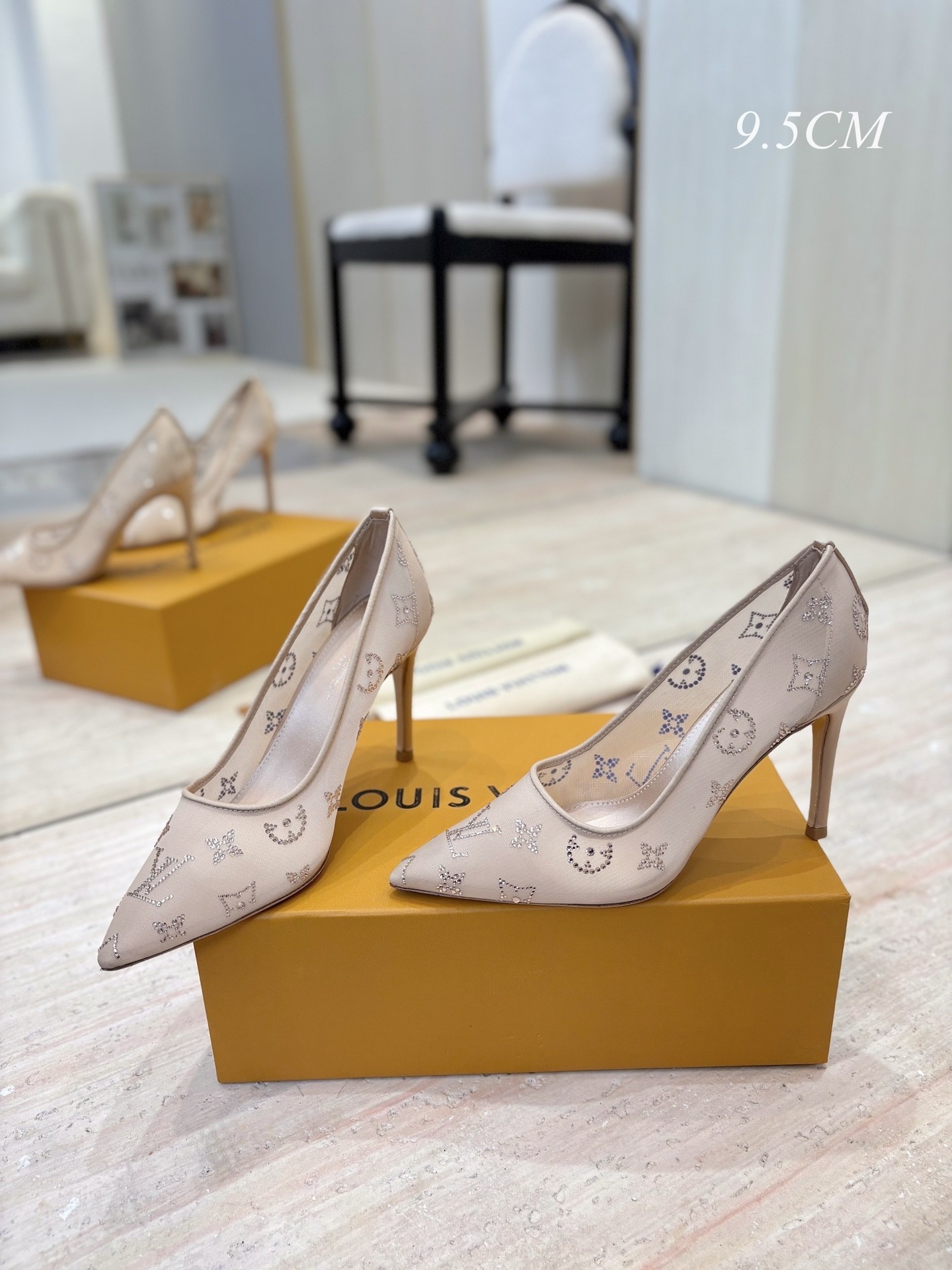 L X V  High Heels 9.5cm