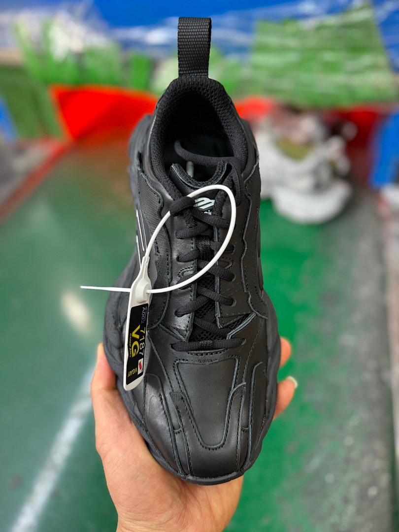 巴黎世家 Monday 黑色 vg纯原版 VG版 Balenciaga Monday 巴黎世家牛皮革圆头系带低帮生活休闲鞋 跑鞋WDTSC1000