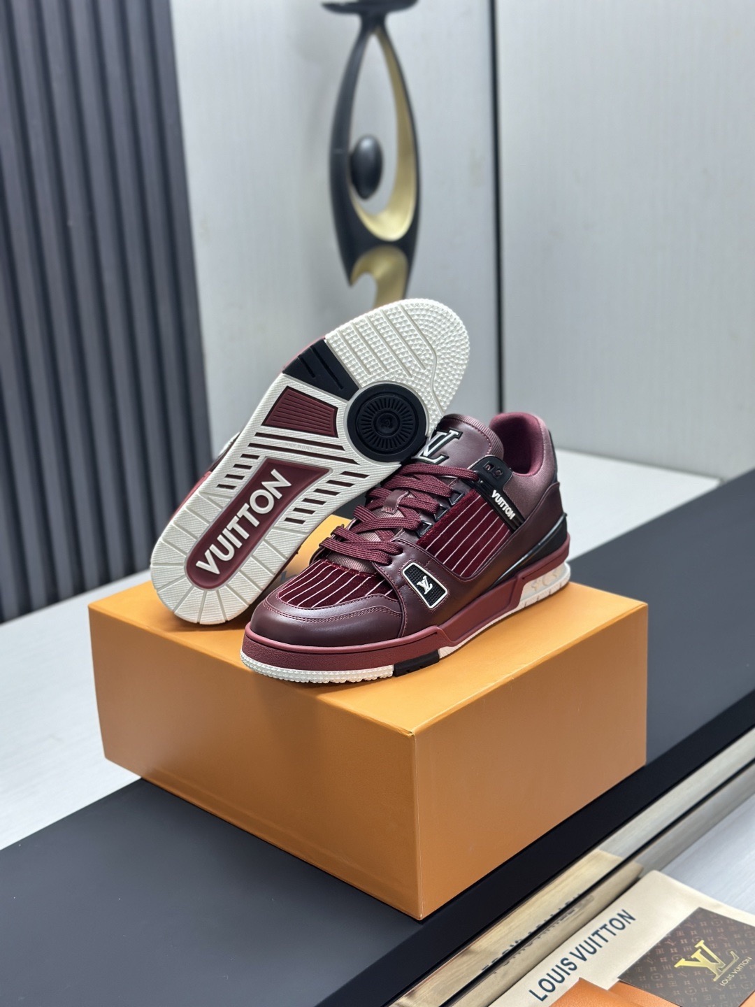 L X V TRAINER Sneakers detail 5