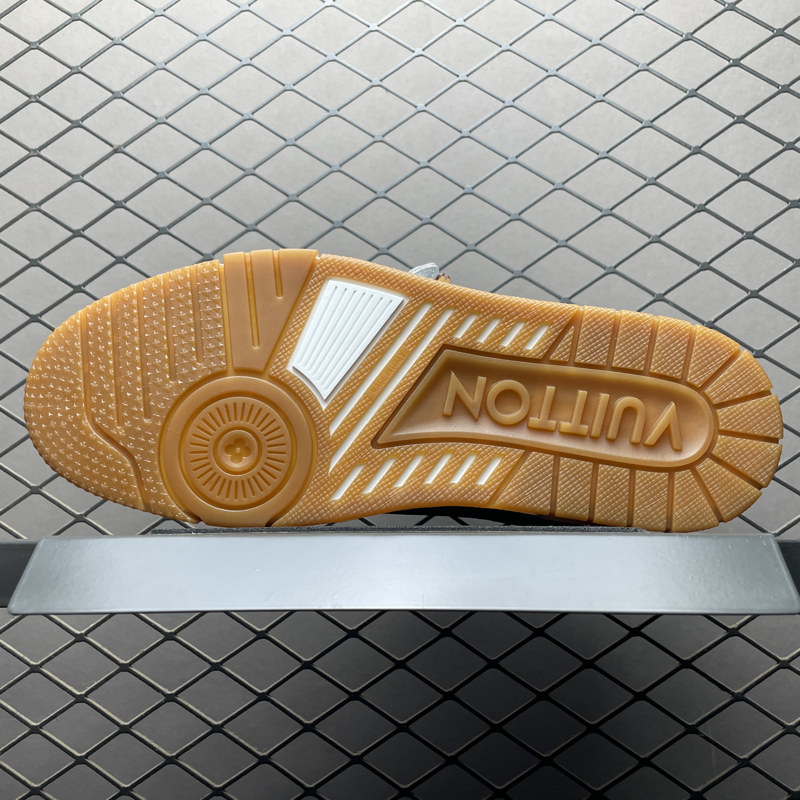 L X V TRAINER SNEAKERS detail 5