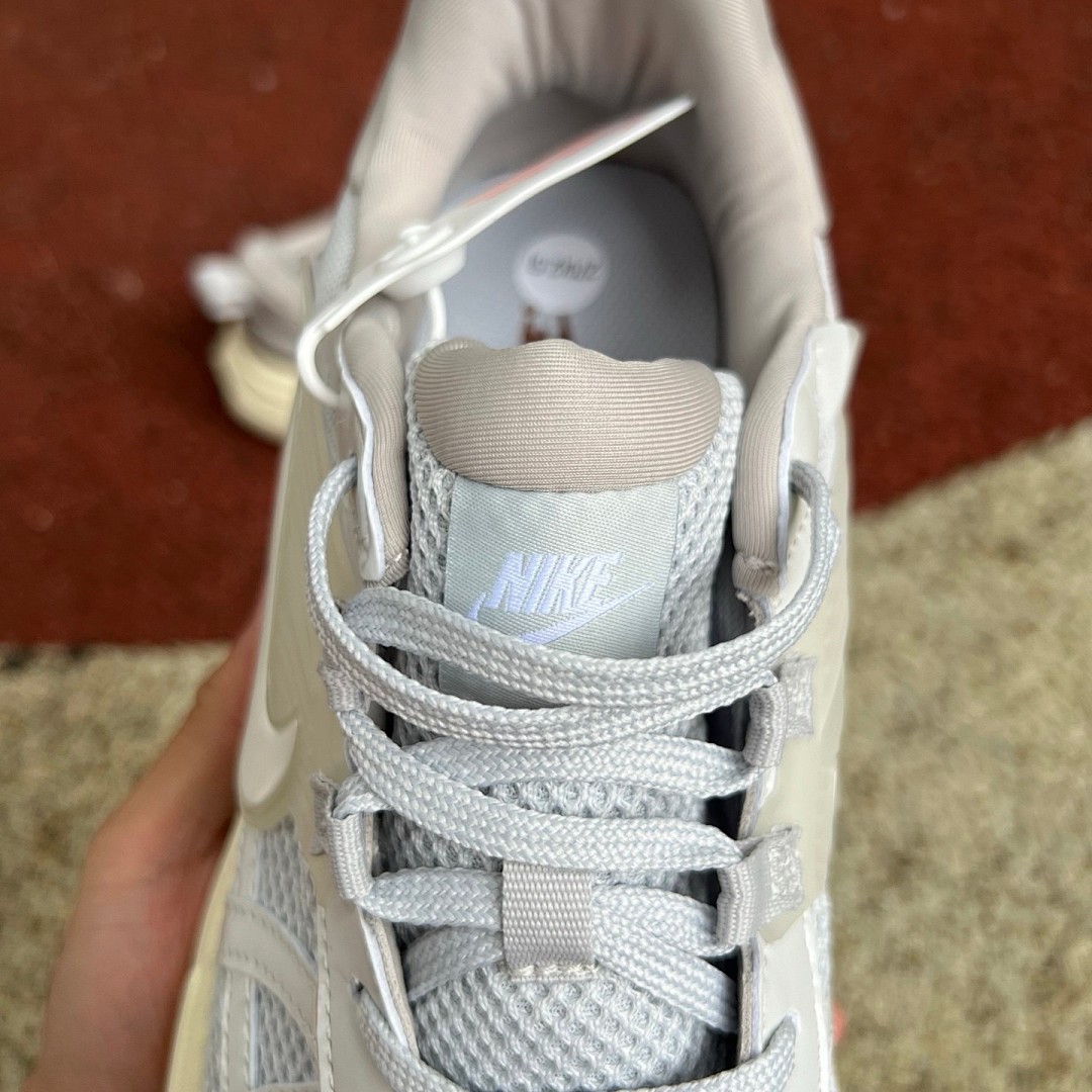Nike v2k米灰棕 Nike耐克 V2K RUN舒适运动休闲老爹鞋 FD0736-202
