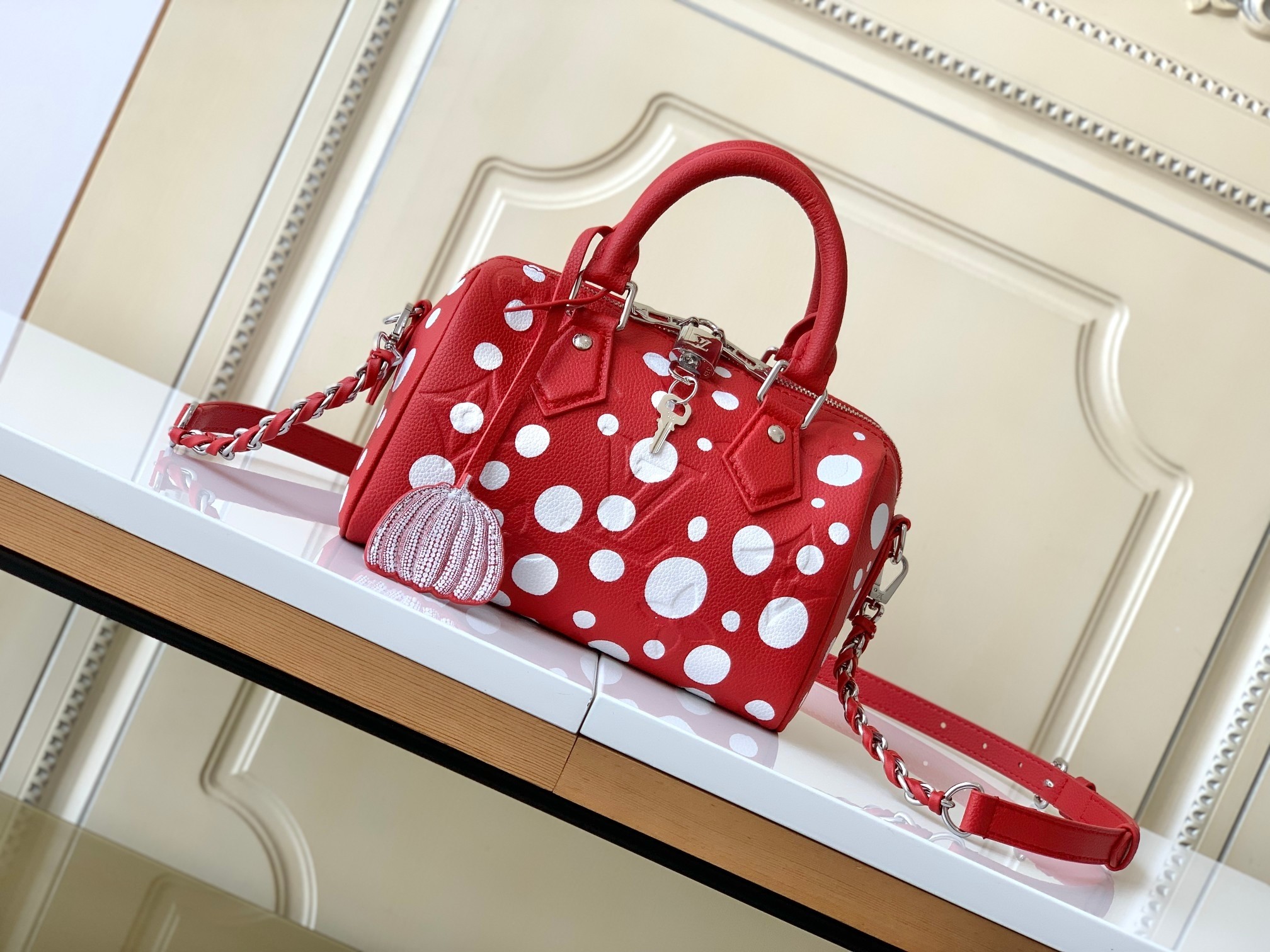 L X V Speedy Bandouli&egrave;re 20 M46411 Size：20.5x13.5x12cm
