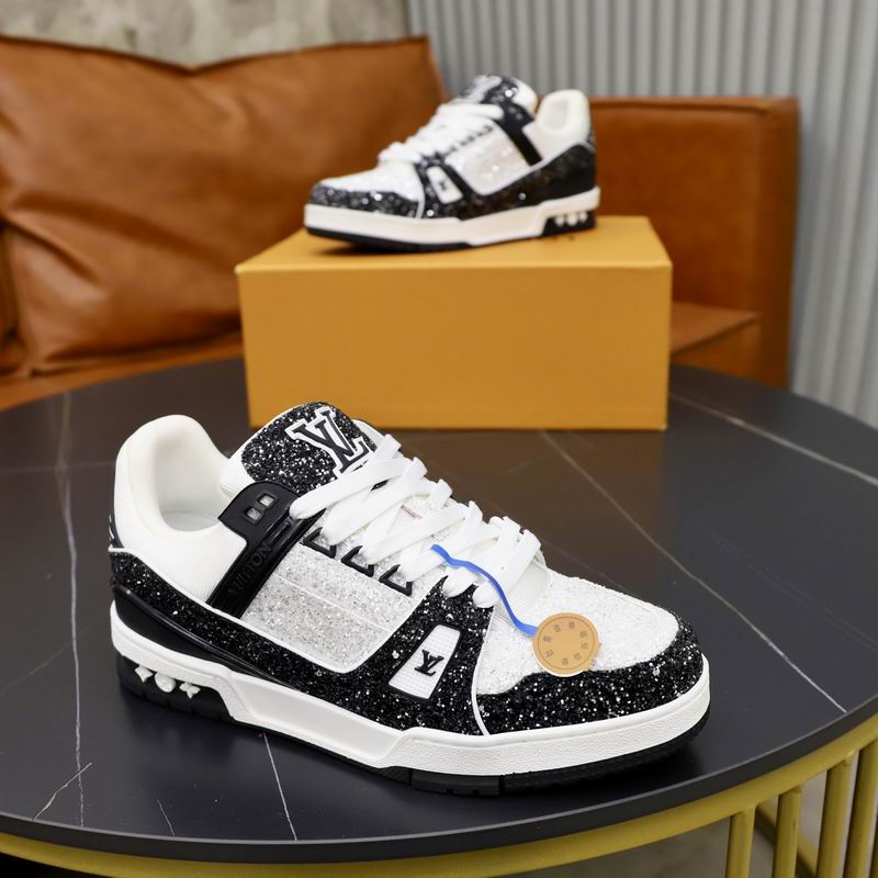 L X V Trainers Sneakers detail 7