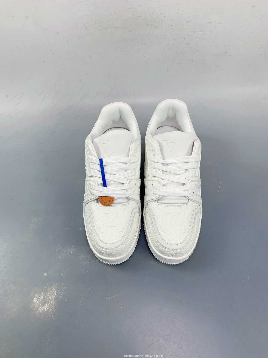 L X V TRAINER Sneakers detail 5