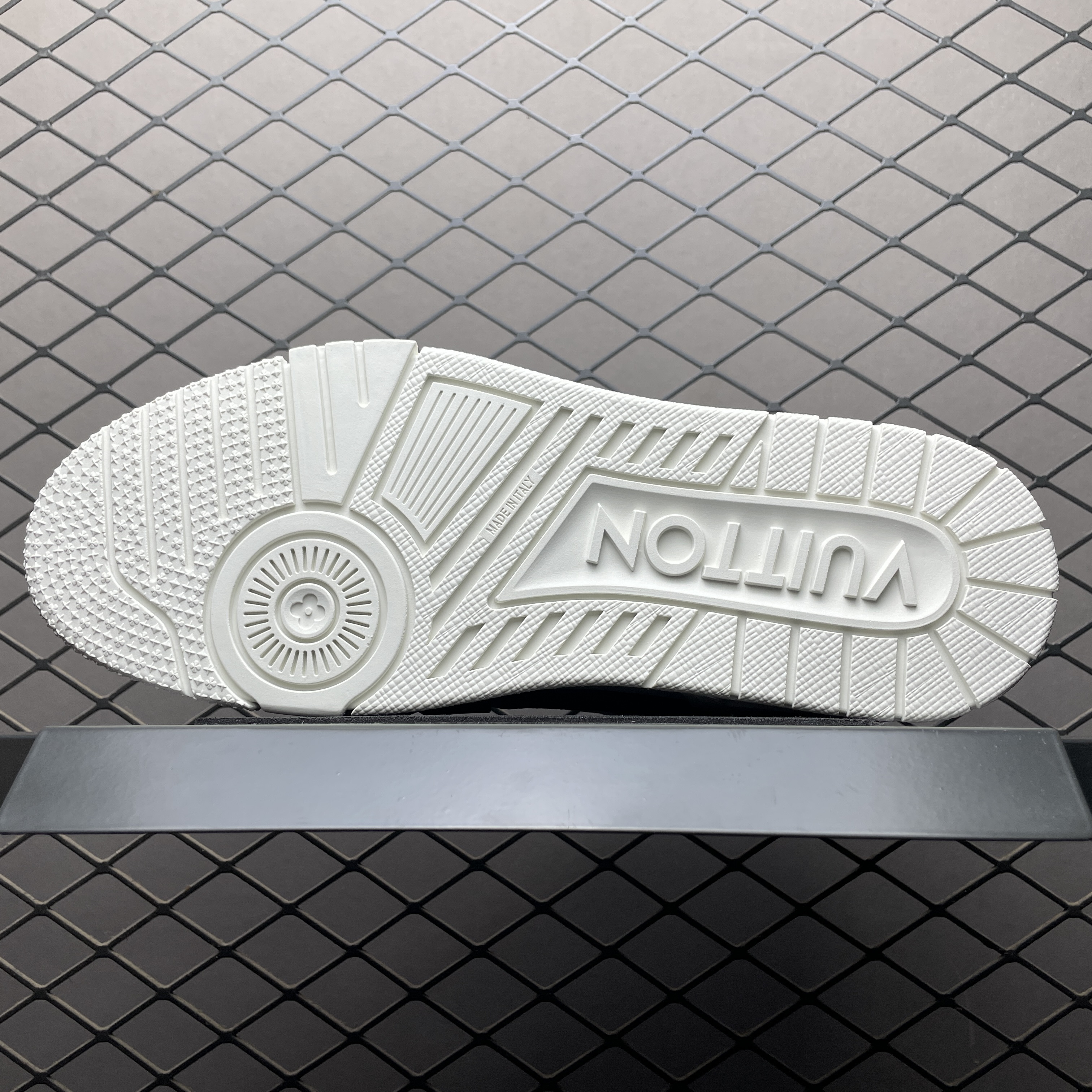 L X V TRAINER SNEAKERS detail 5