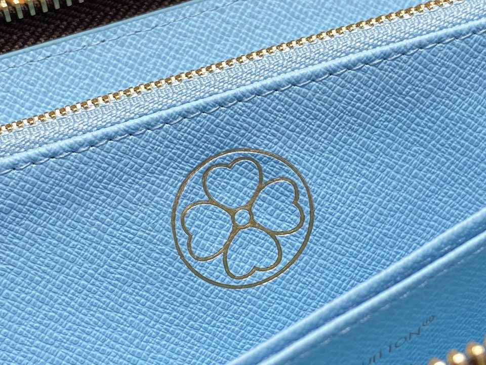 L X V Wallets(Multiple colors) detail 15
