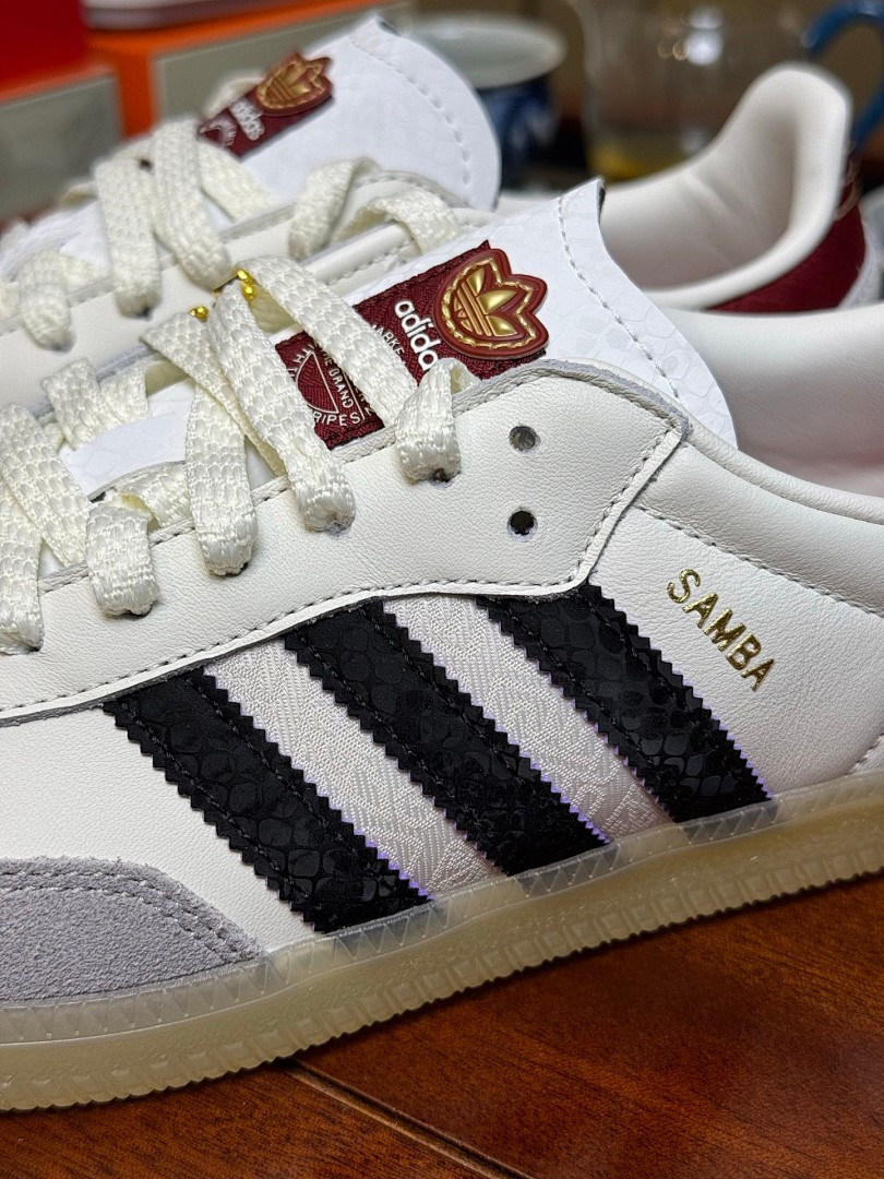 阿迪达斯德训 CNY蛇年限定白黑红 Adidas Originals Samba 桑巴德训鞋  JQ5976