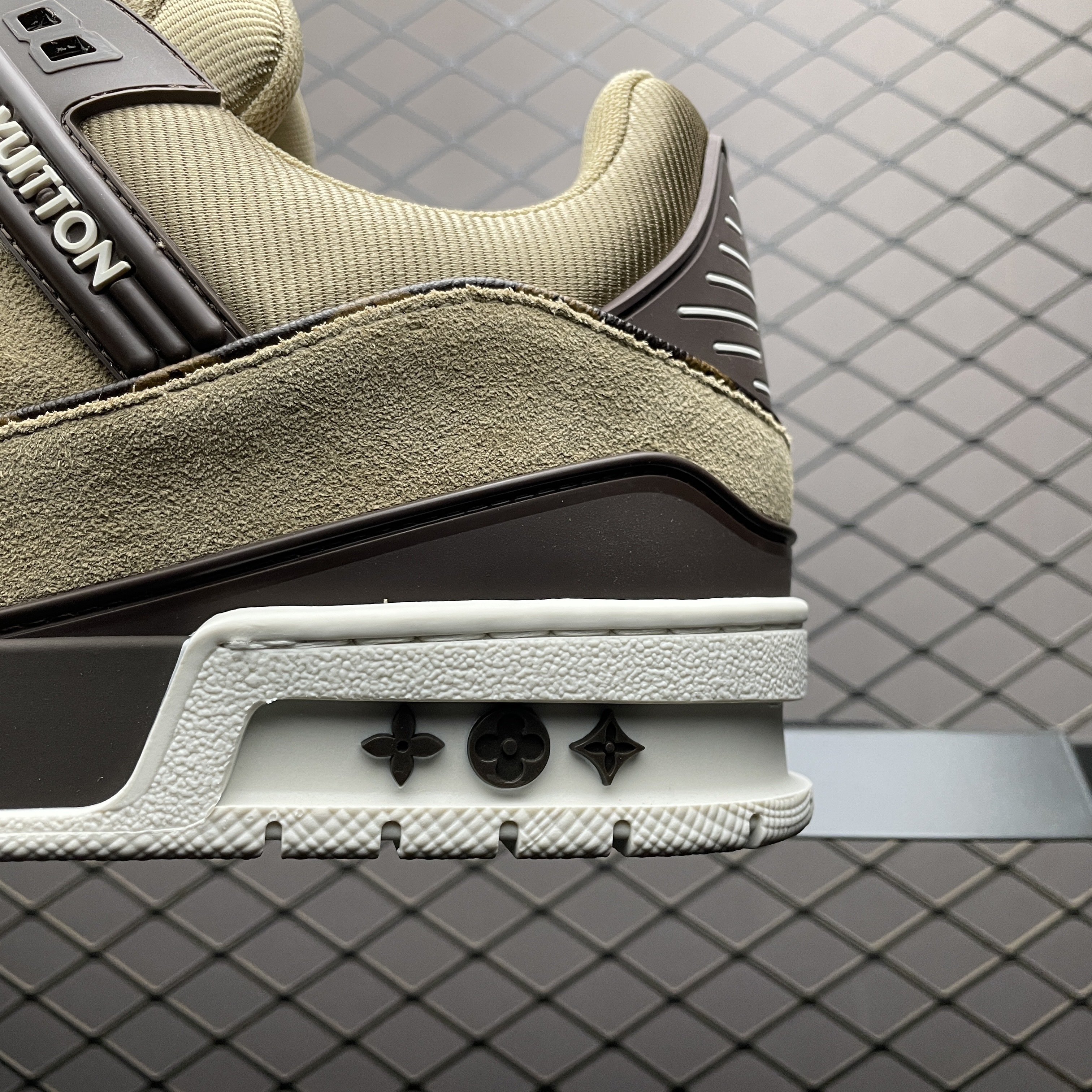L X V TRAINER SNEAKERS detail 4
