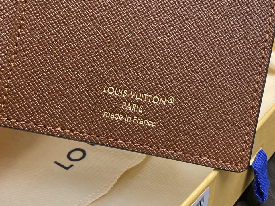 L X V Wallets(Multiple sizes) detail 30