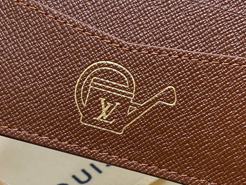 L X V Wallets(Multiple sizes) detail 33