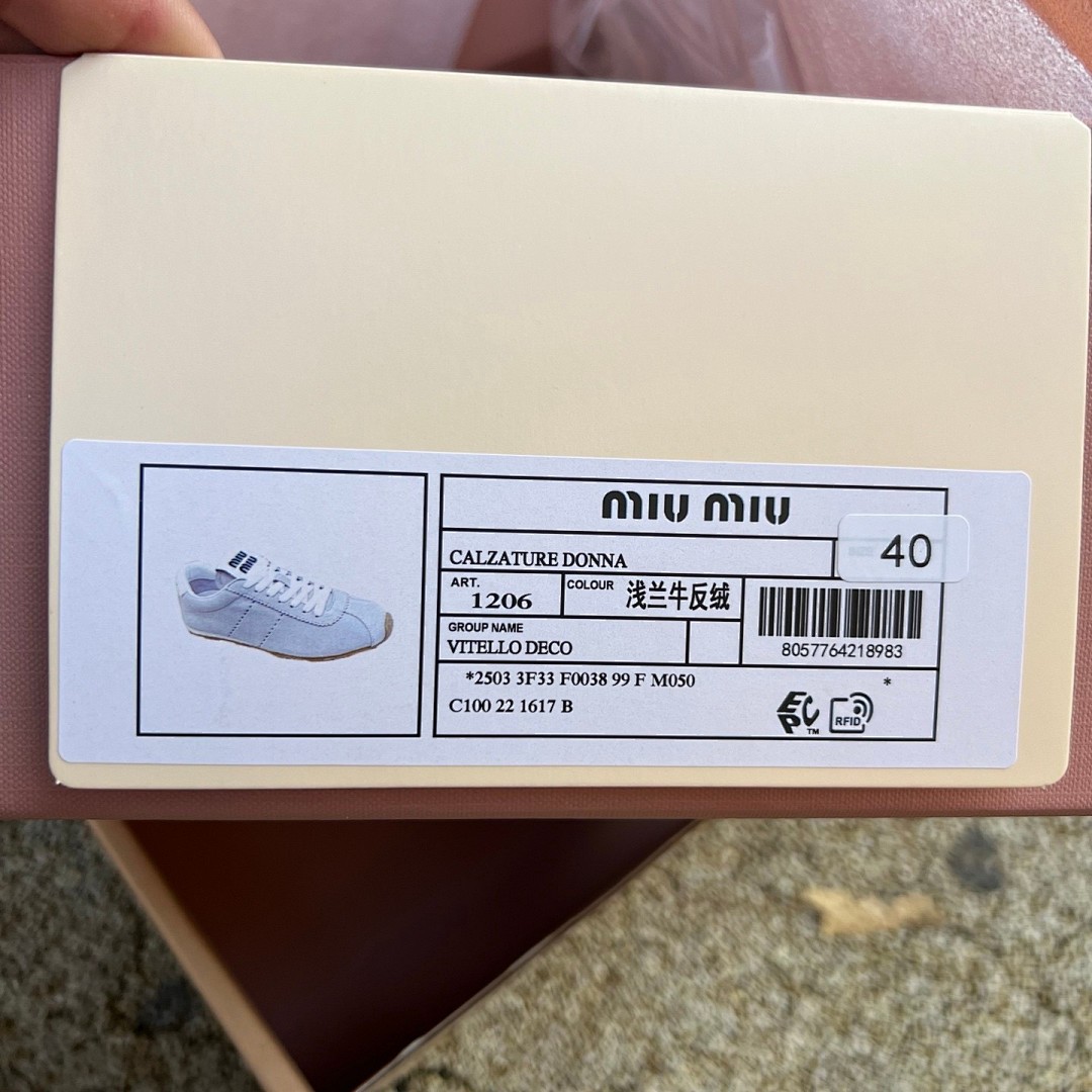 MIU MIU缪缪 Plume 皮革灰色 运动鞋 尺码：35-40 38