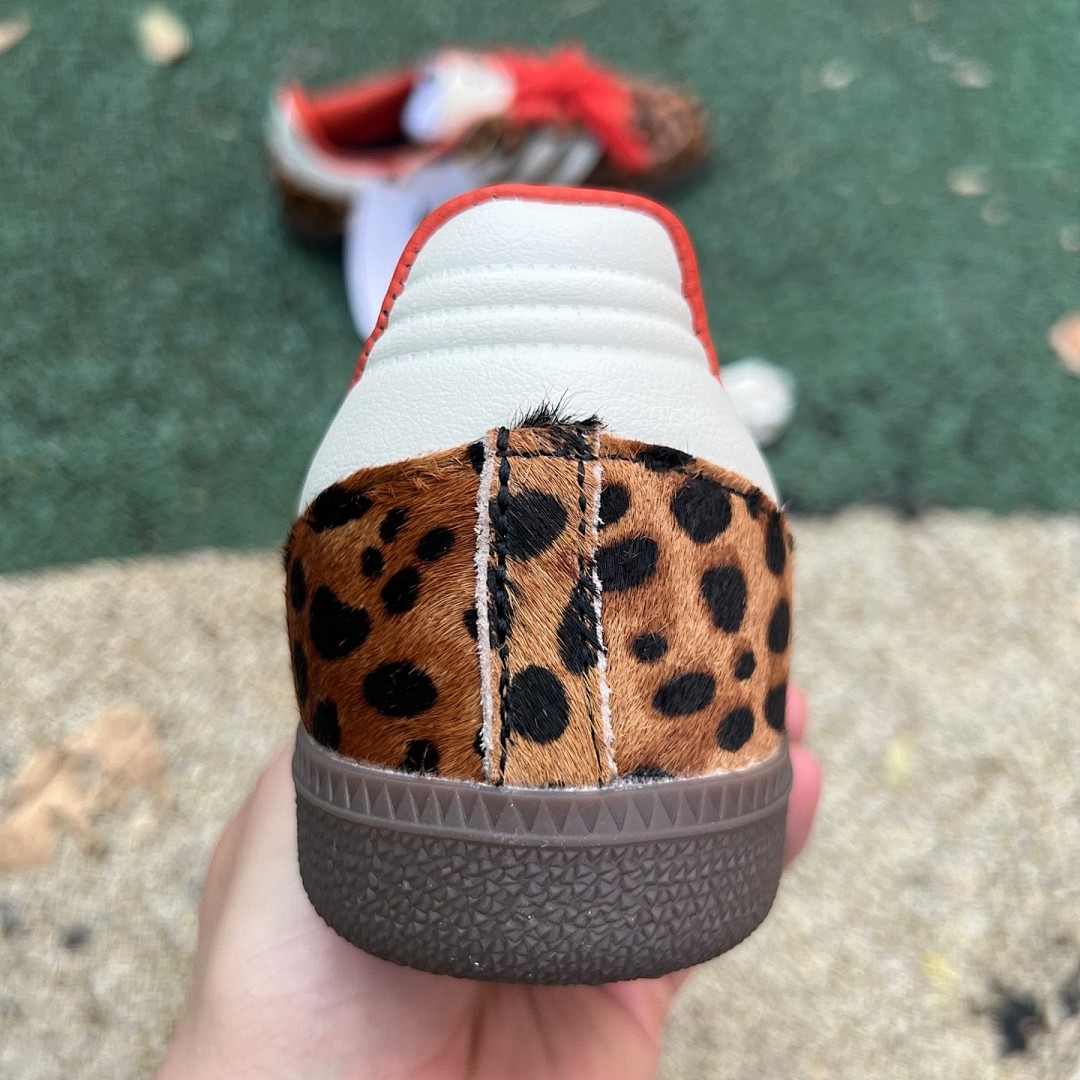 阿迪达斯德训豹纹橙色 s2纯原版 阿迪达斯Adidas Samba OG经典豹纹低帮休闲德训板鞋JI2734