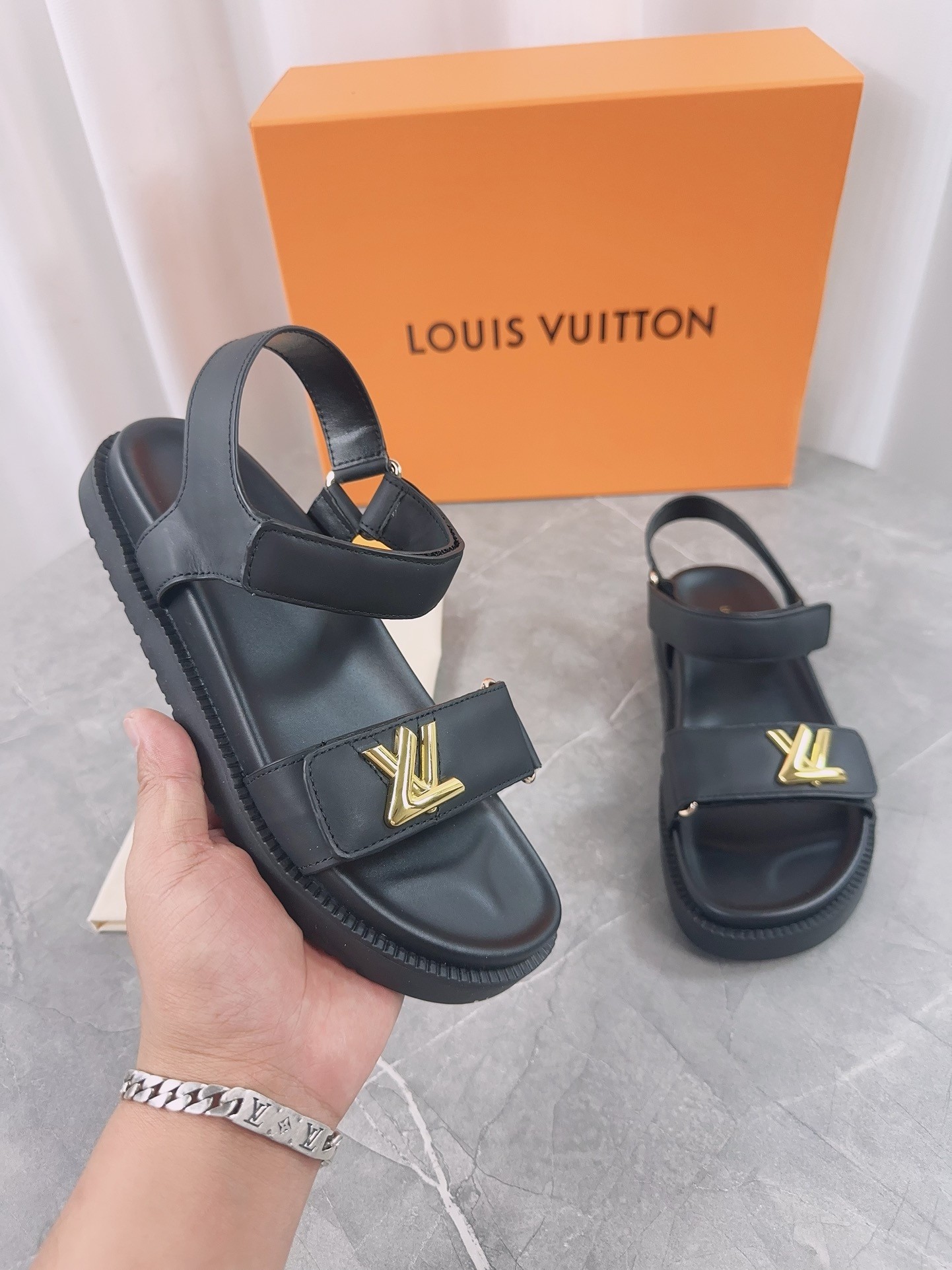 L X V SLIPPERS(Multiple colors) detail 9