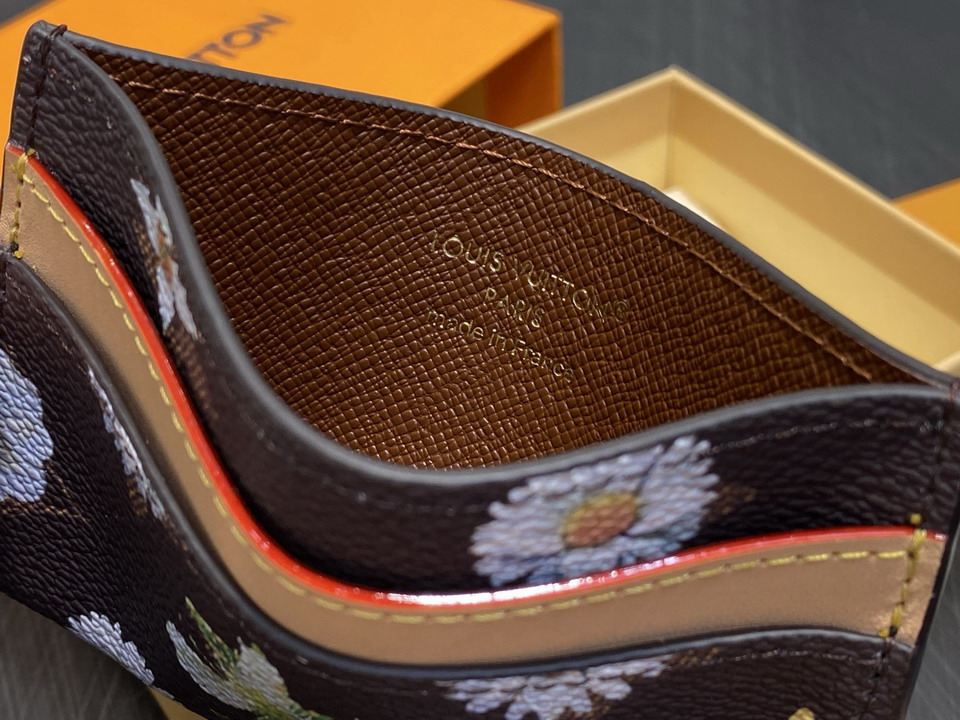 L X V Wallets(Multiple sizes) detail 7