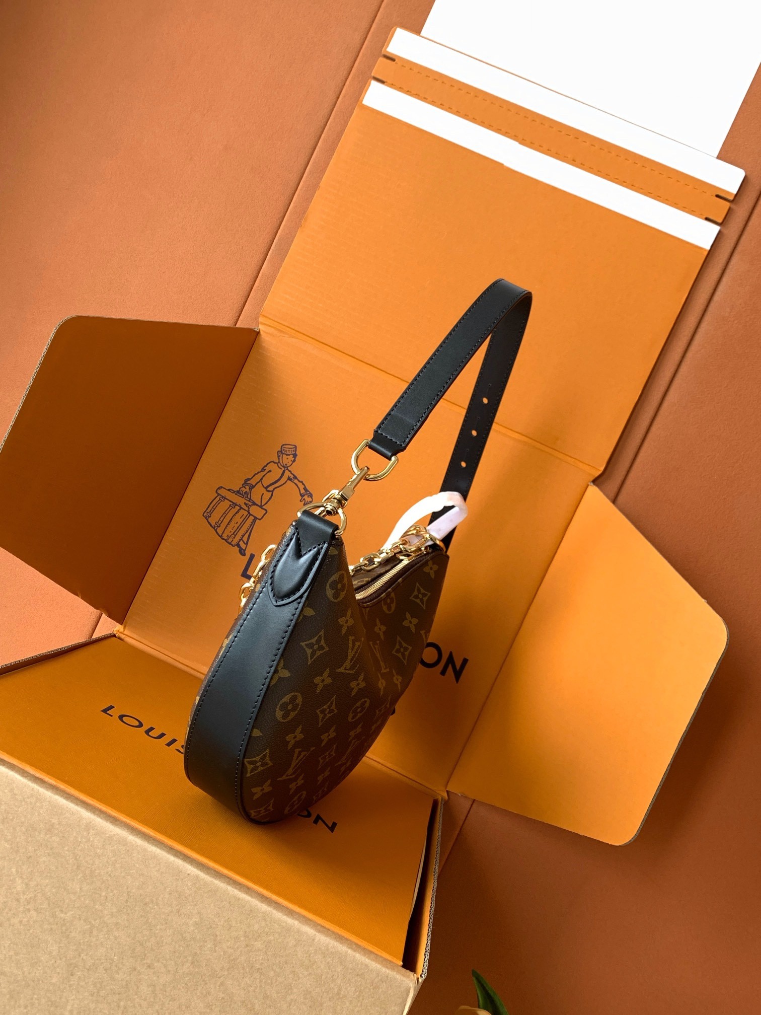 L X V Cookie BB M15056 Size:19x5x28.5cm detail 3
