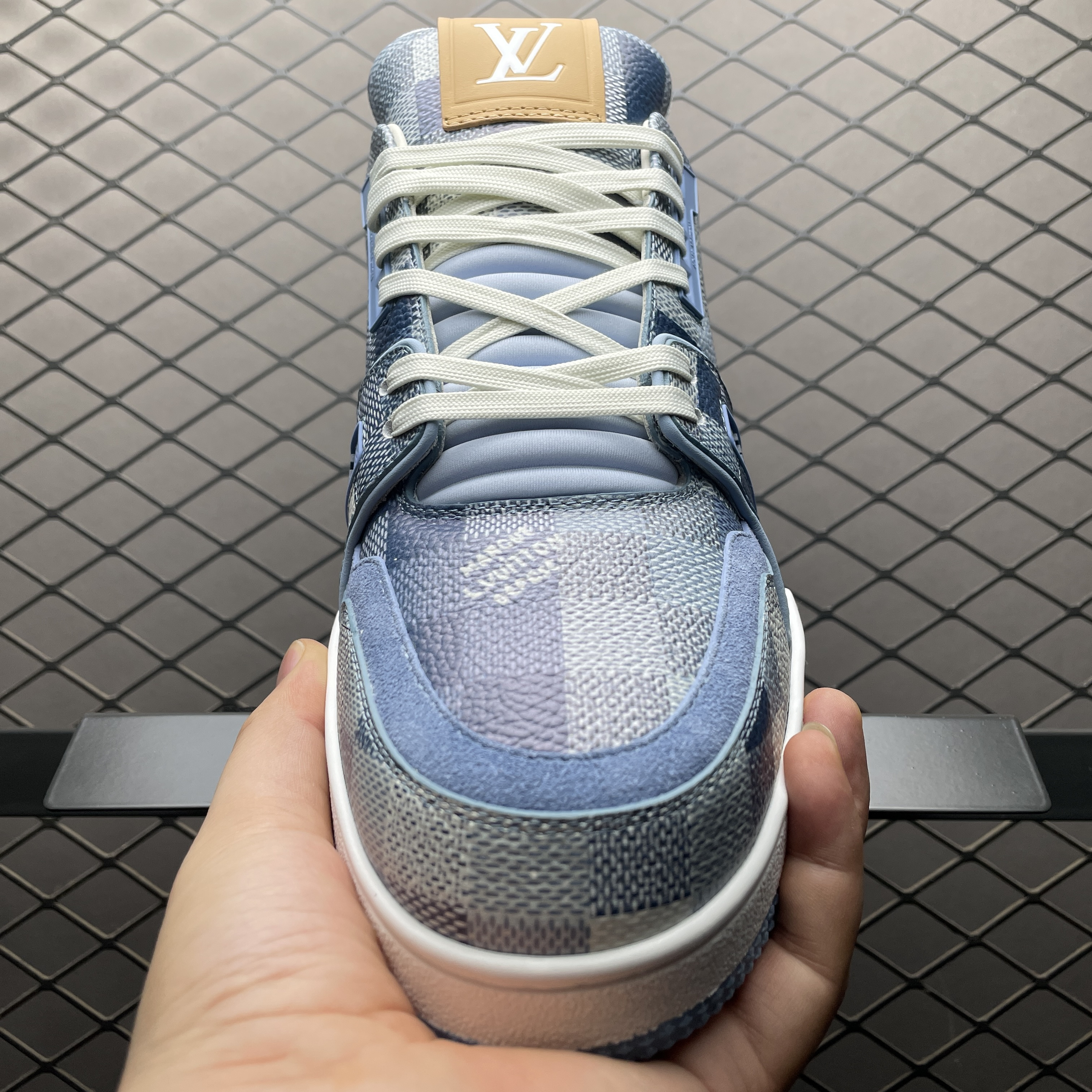 L X V 26ss TRAINER Sneakers detail 8