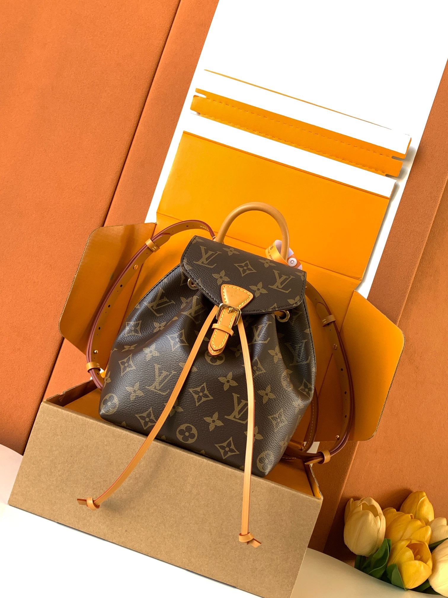 L X V Backpack M45502 Size：17x20x10.5cm