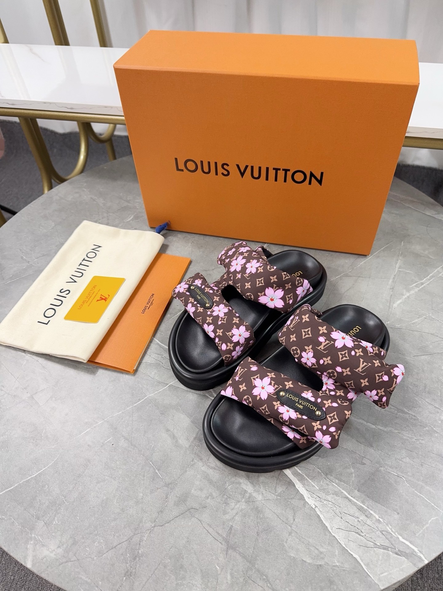 L X V SLIPPERS detail 9