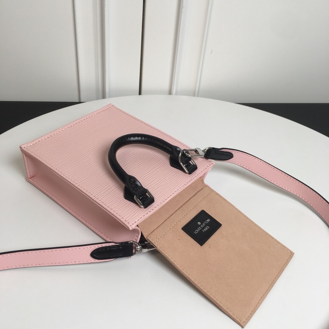 L X V PETIT SAC PLAT M69441 Size:14x17x5cm detail 4