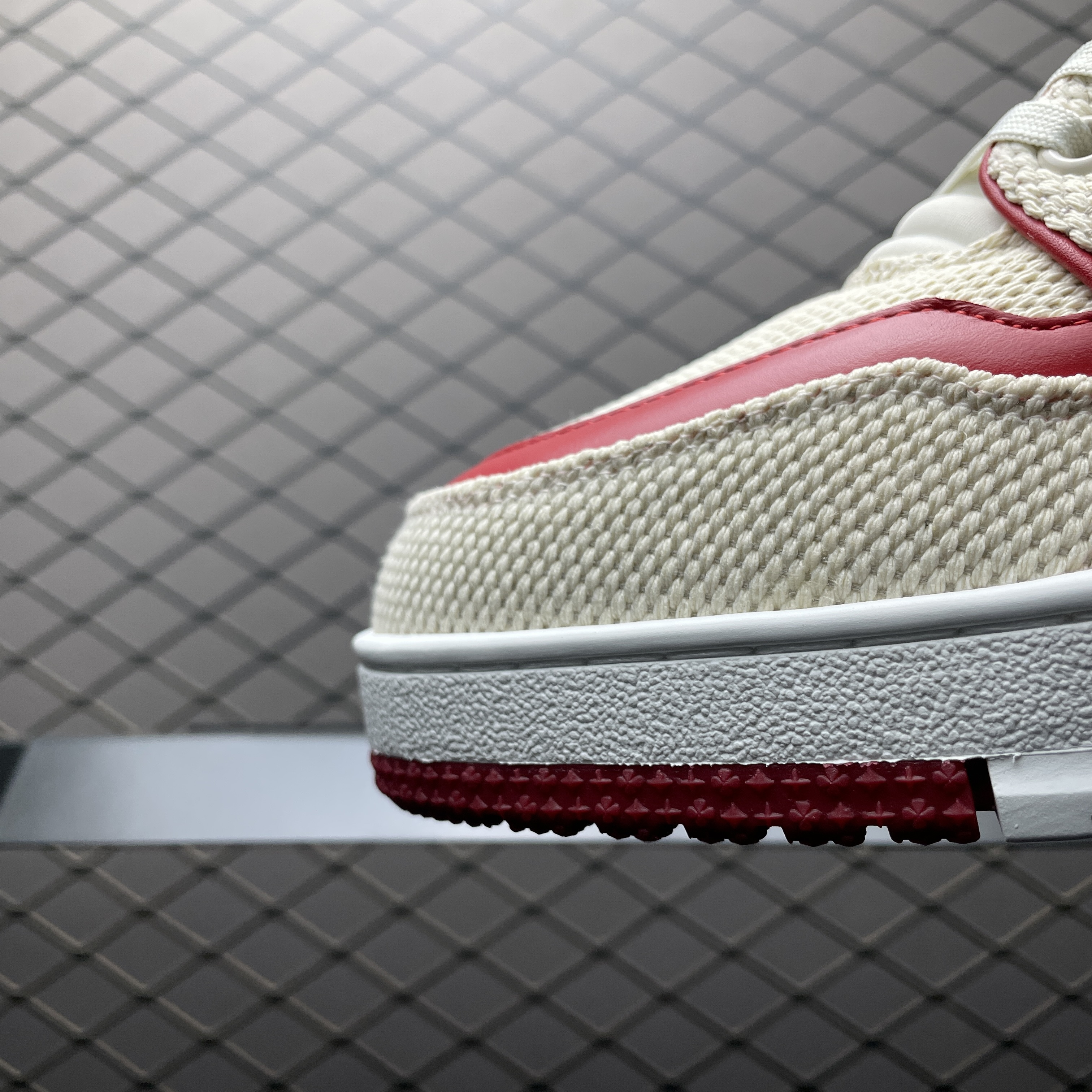 L X V TRAINER Sneakers detail 6