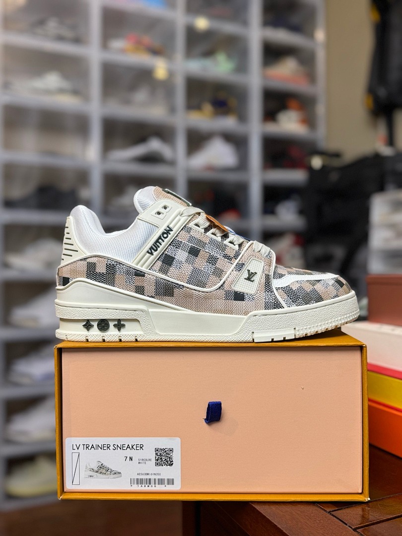 LV Trainer  蛇年限定白色棋盘格 尺码：36-46  48