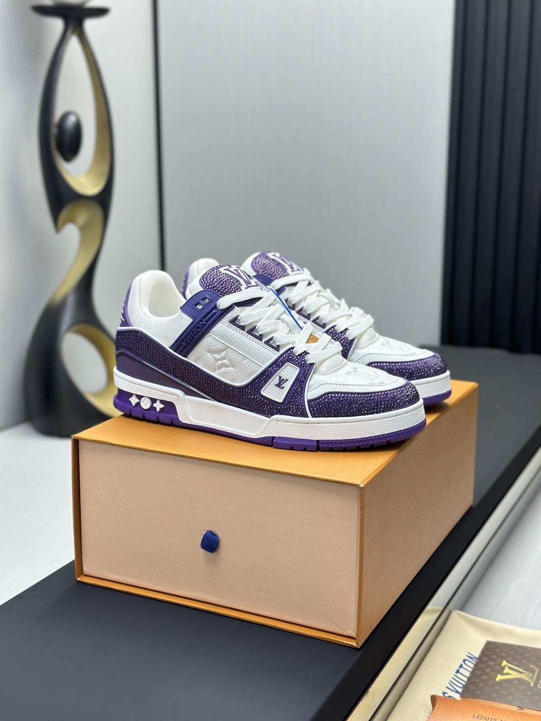 L X V TRAINER Sneakers detail 9