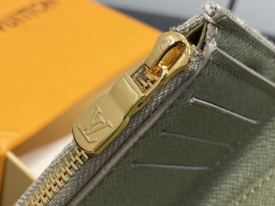 L X V Wallets(Multiple sizes) detail 18