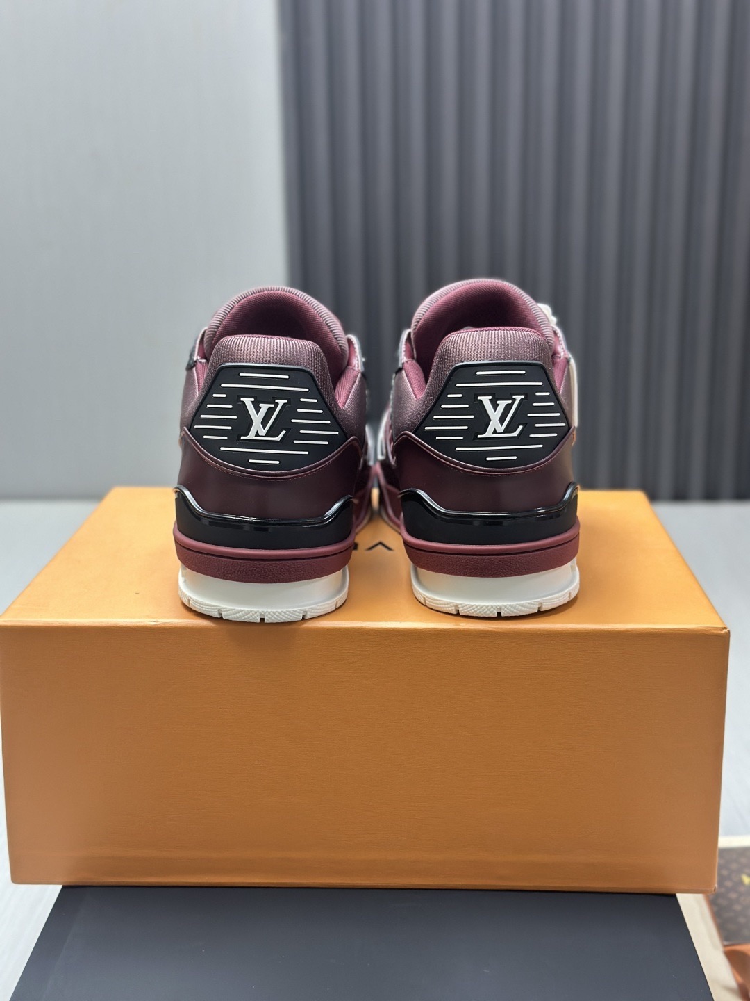 L X V TRAINER Sneakers detail 7