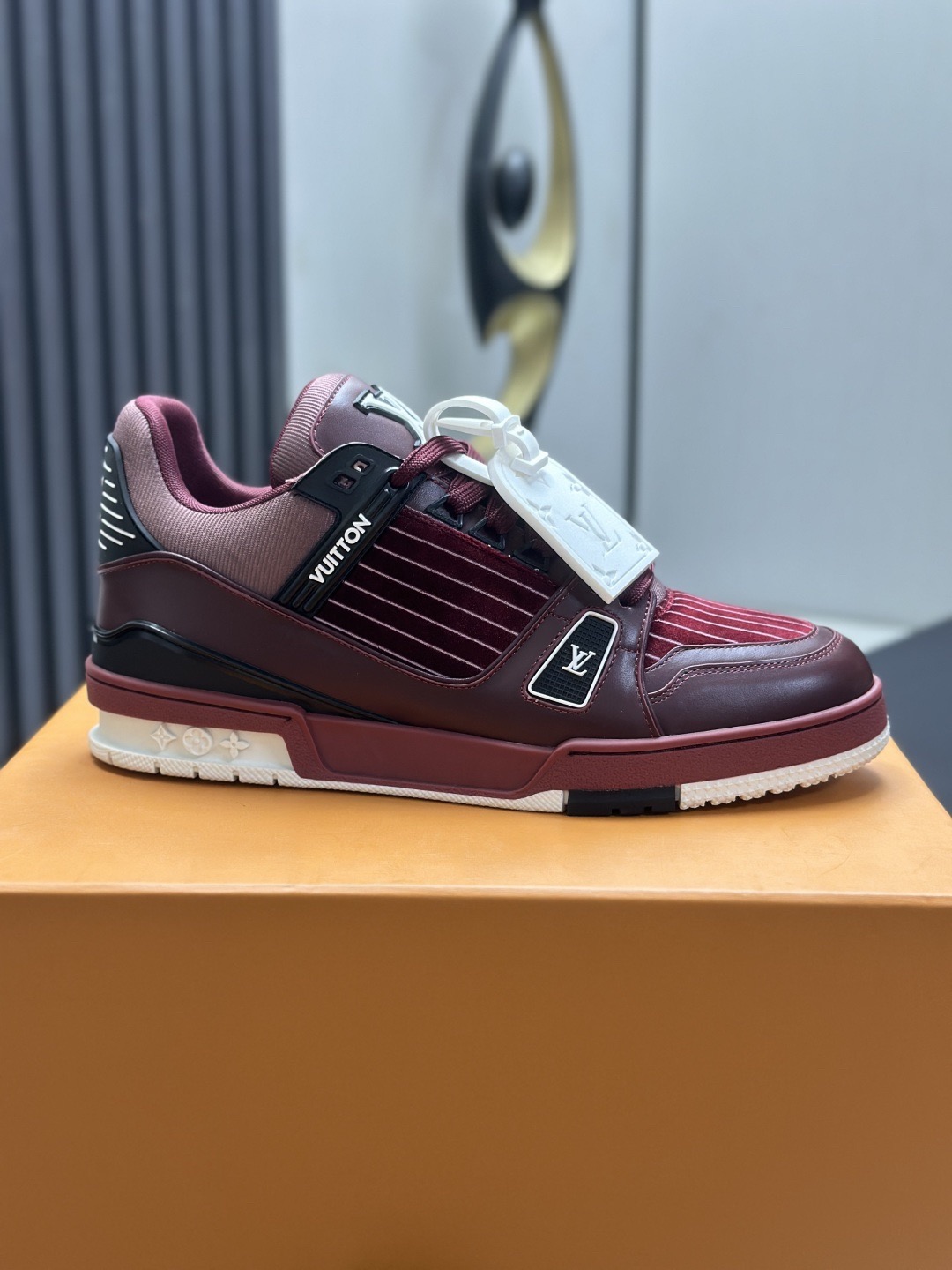 L X V TRAINER Sneakers detail 9