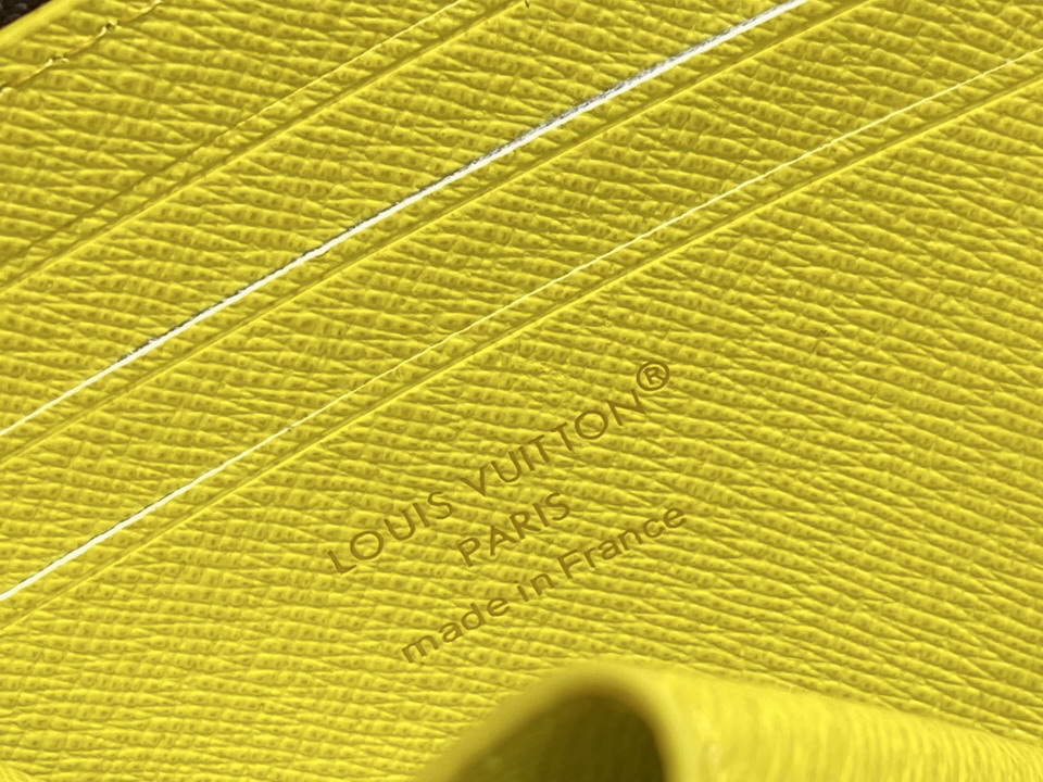 L X V Wallets(Multiple colors) detail 17
