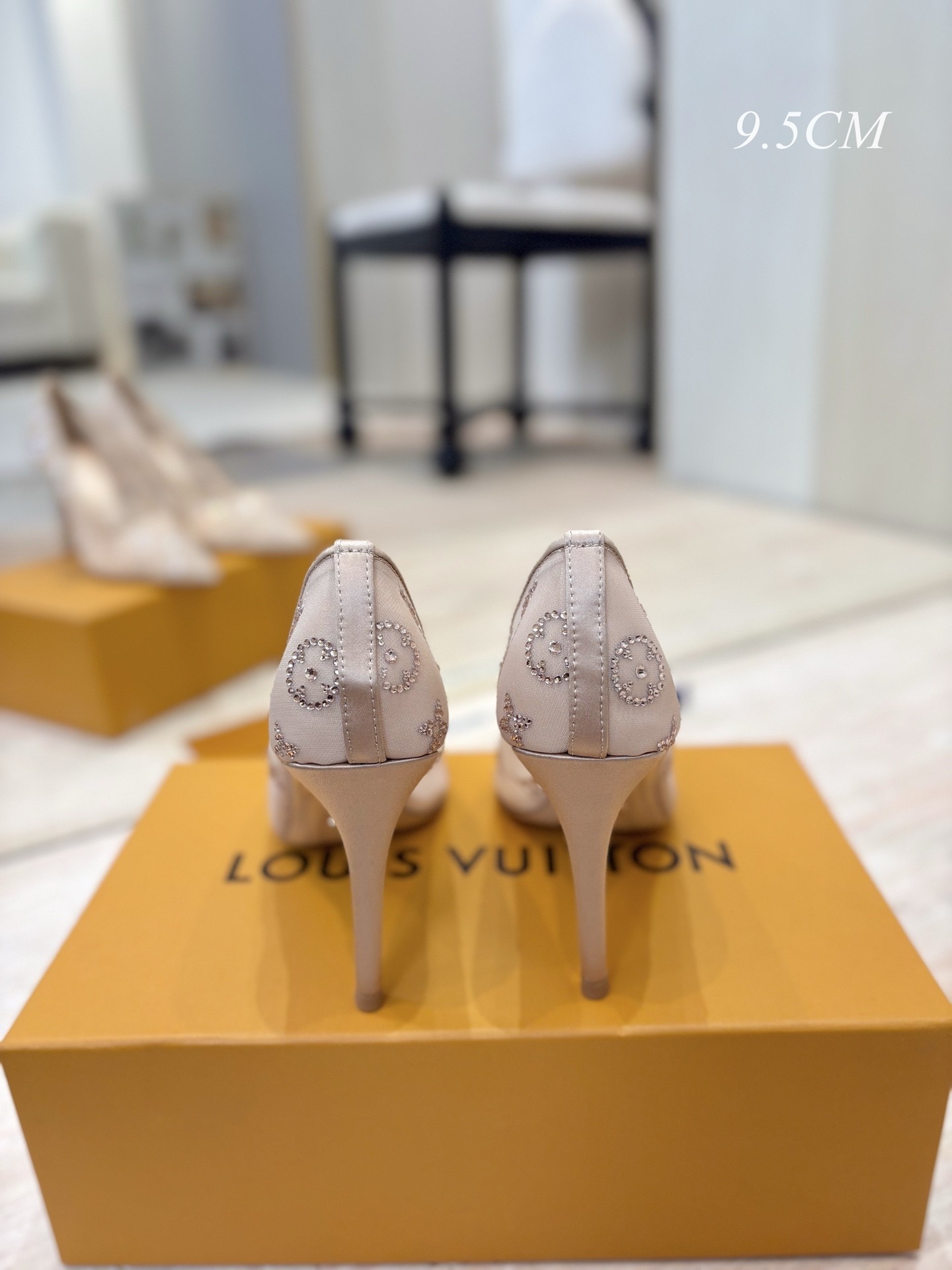 L X V High Heels 9.5cm detail 6