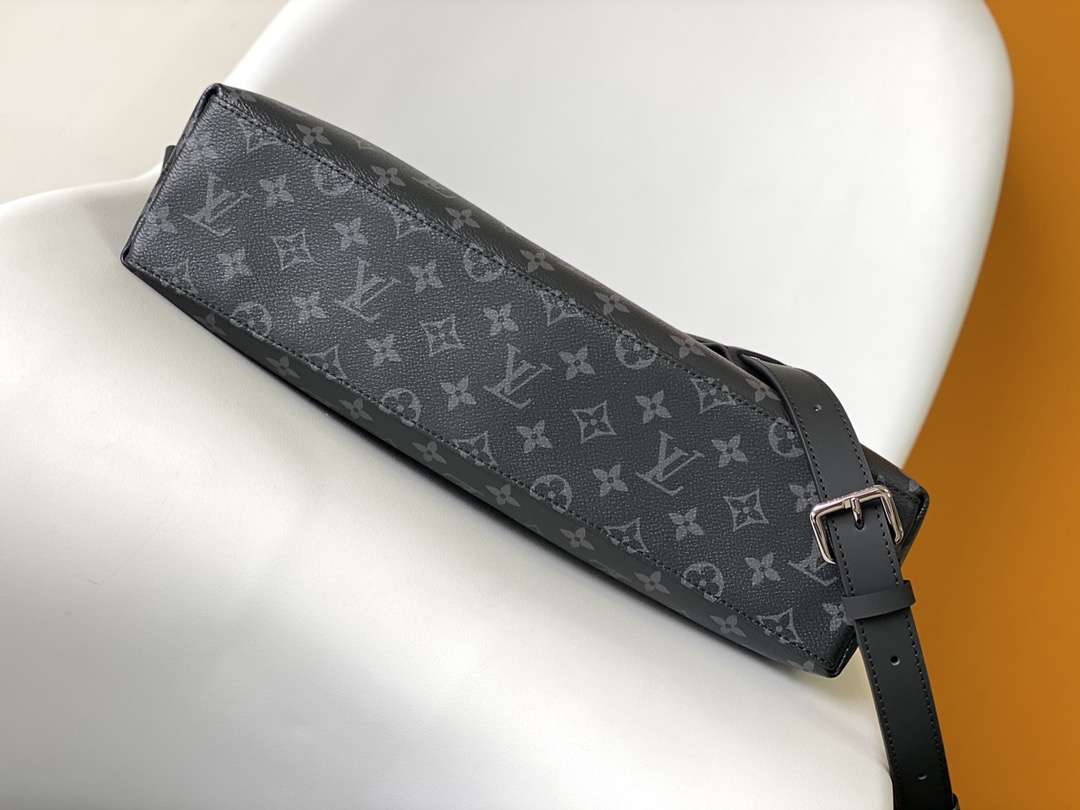 L X V Eclipse Monogram M40566 Size:39*30*10cm detail 9