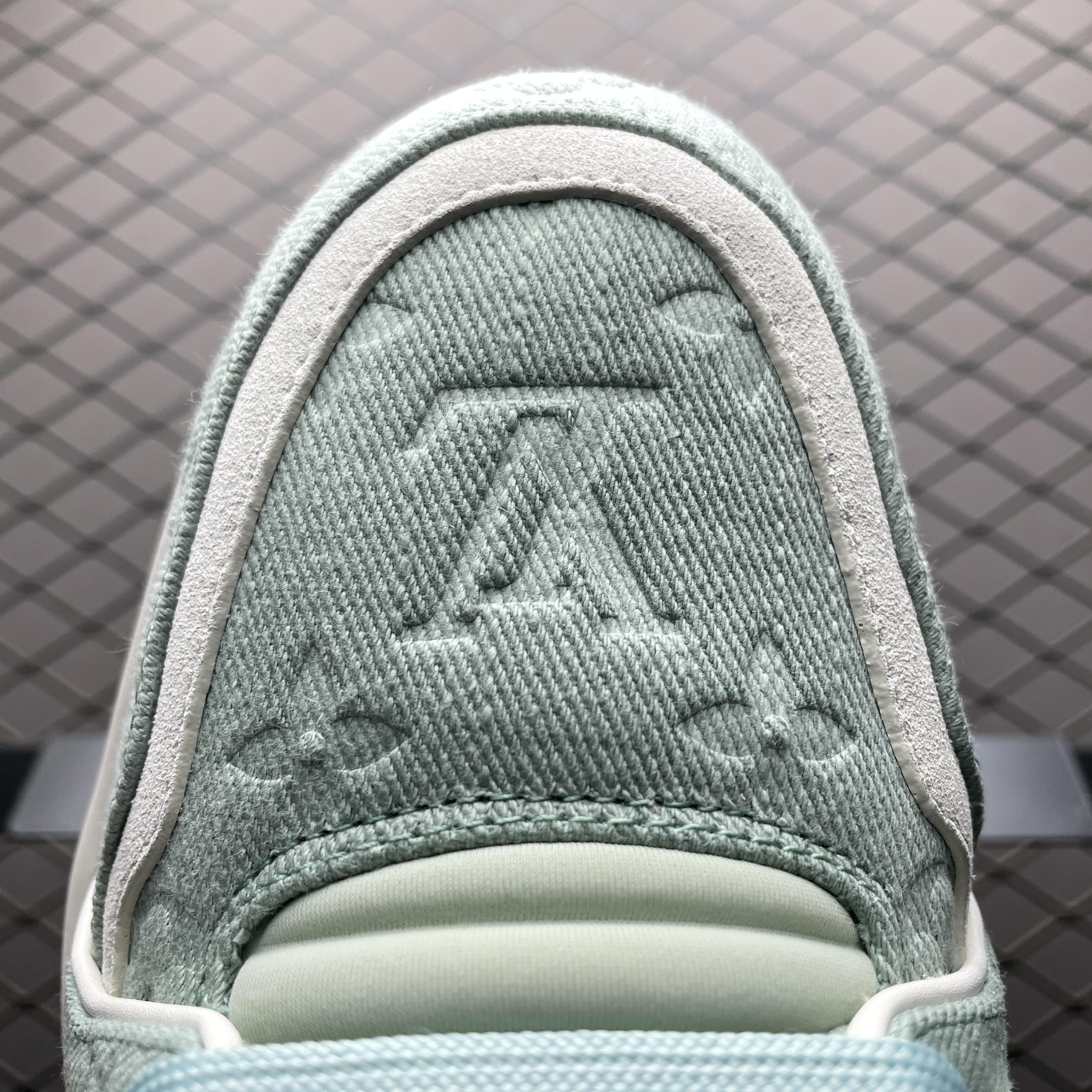 L X V TRAINER SNEAKERS detail 7