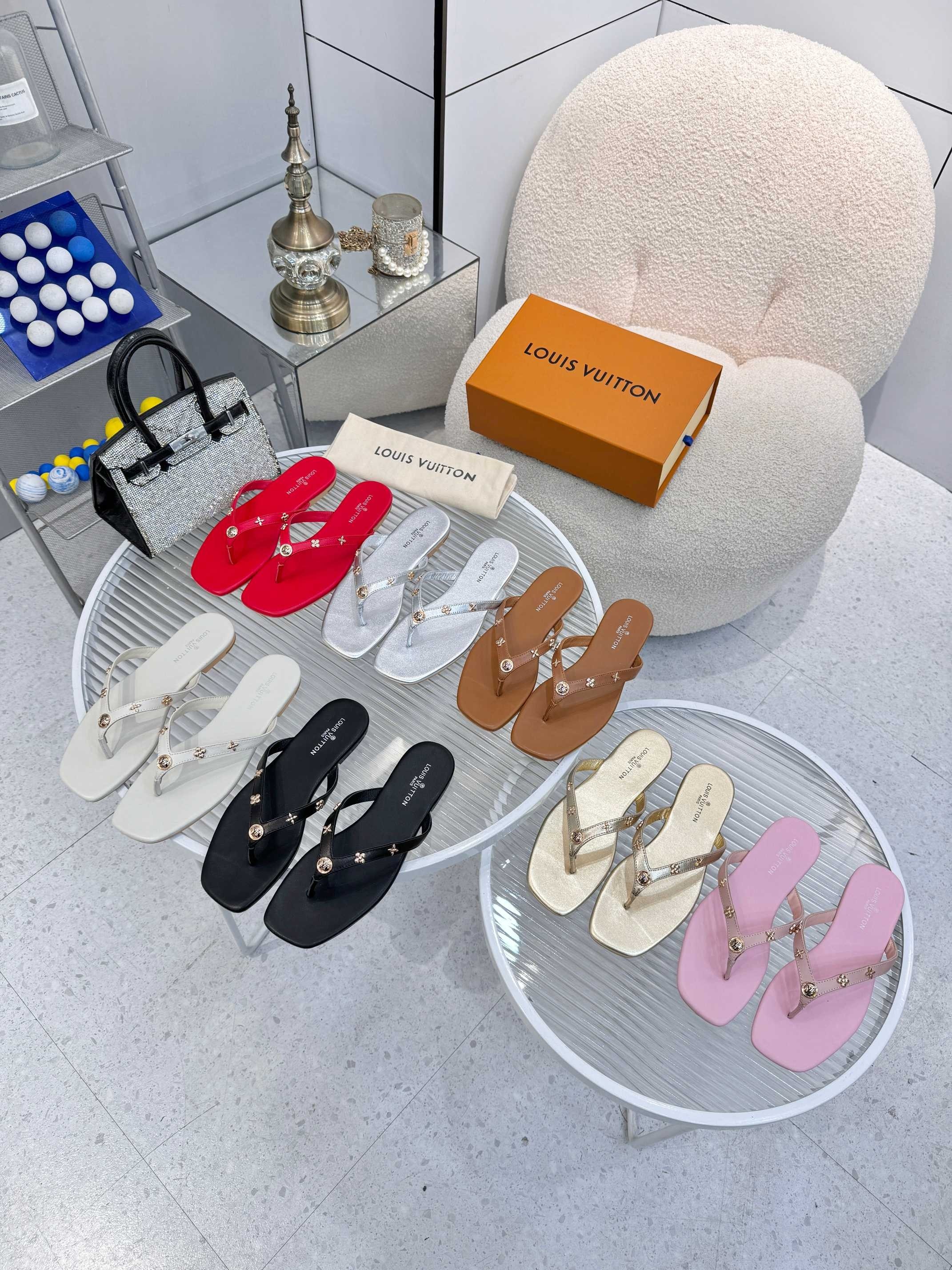 L X V SLIPPERS（Multiple colors）