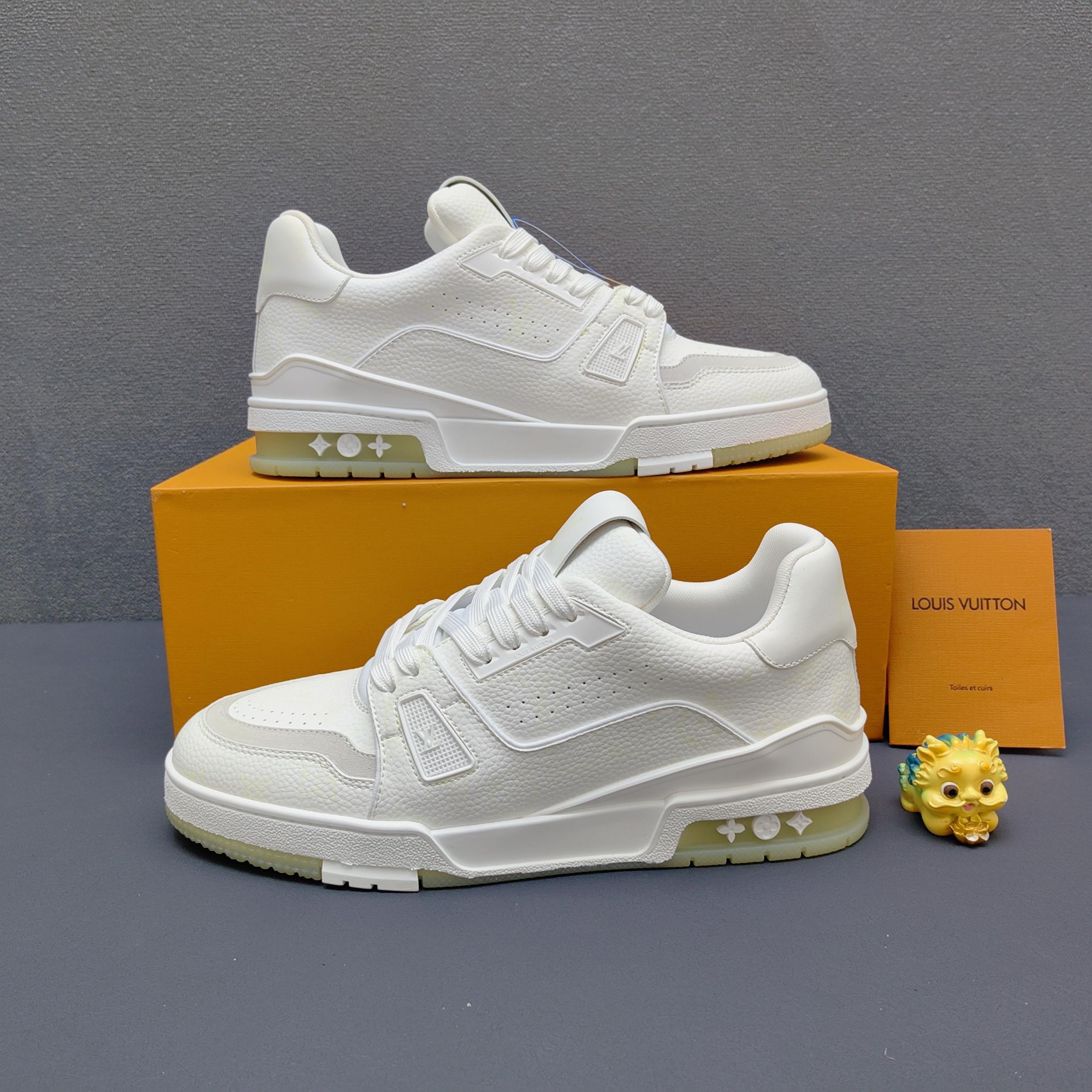 L X V TRAINER (Glow-in-the-dark effect)Sneaker 26SS detail 12