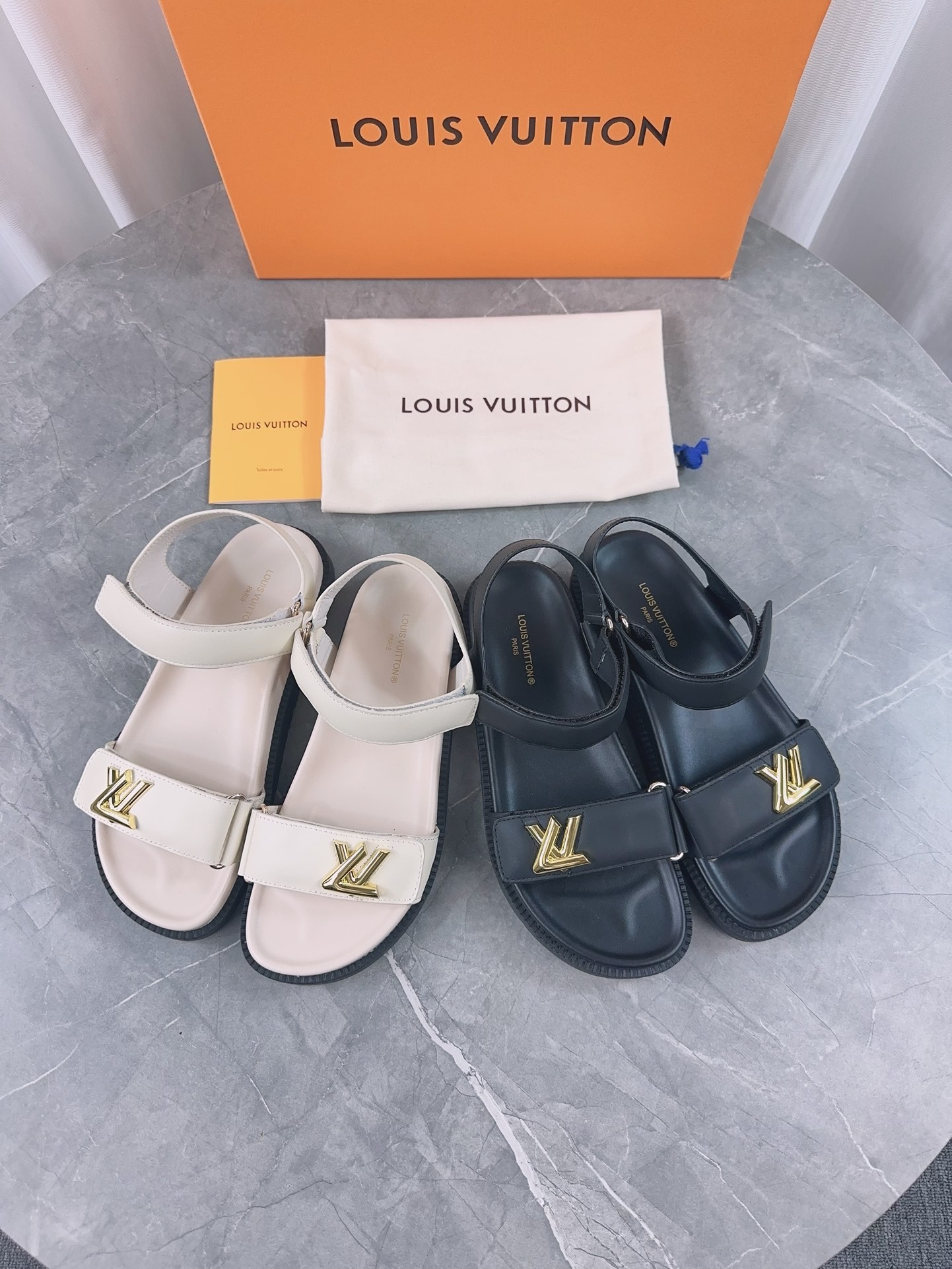 L X V SLIPPERS（Multiple colors）