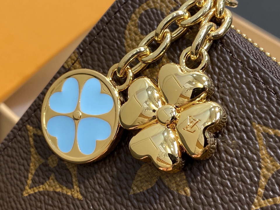L X V Wallets(Multiple colors) detail 6