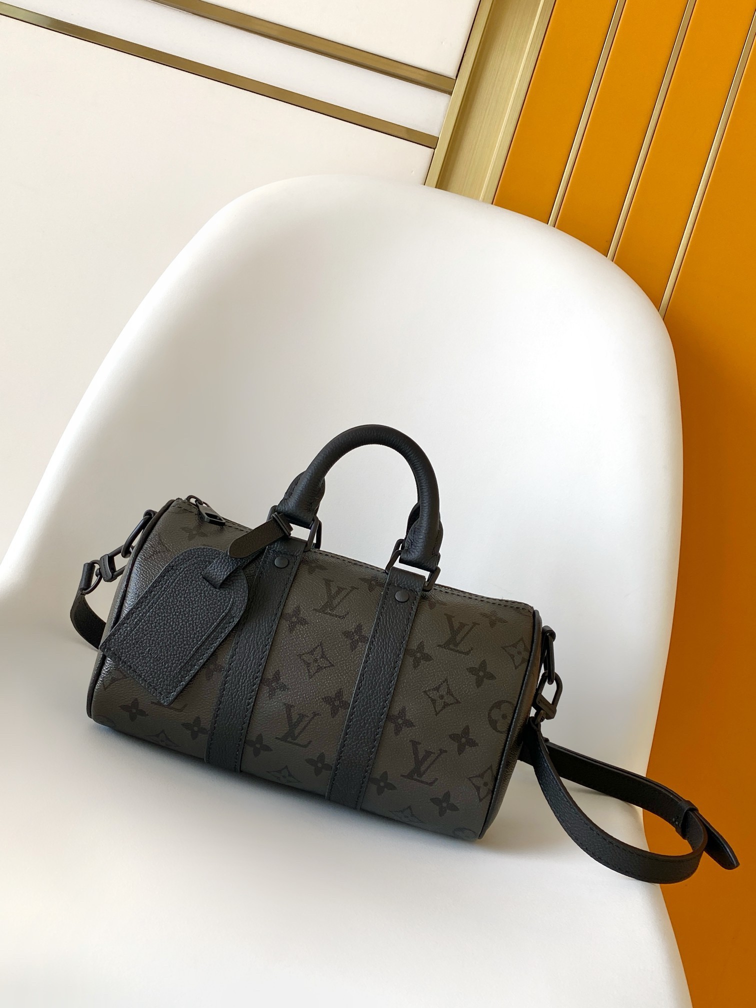 L X V Keepall Bandoulière 25 M12684 Size：25x15x11cm