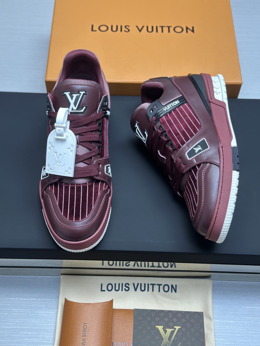 L X V TRAINER Sneakers detail 8