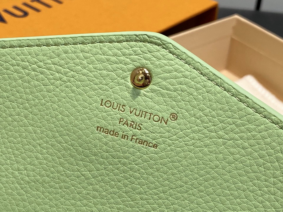L X V Wallets(Multiple sizes) detail 18