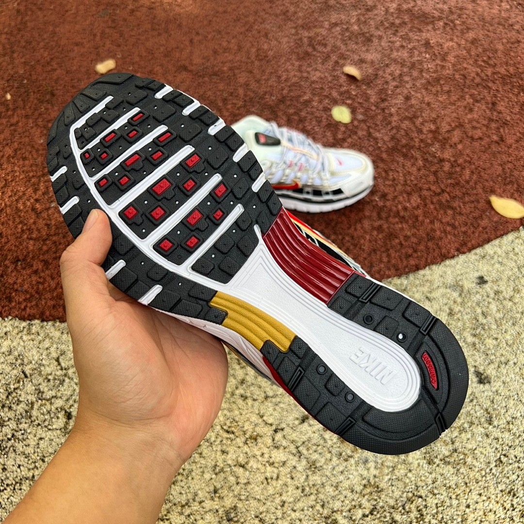 Nike P-6000白银黑红 Nike耐克 P-6000 PRM 网面透气耐磨运动训练复古跑步鞋 BV1021-101
