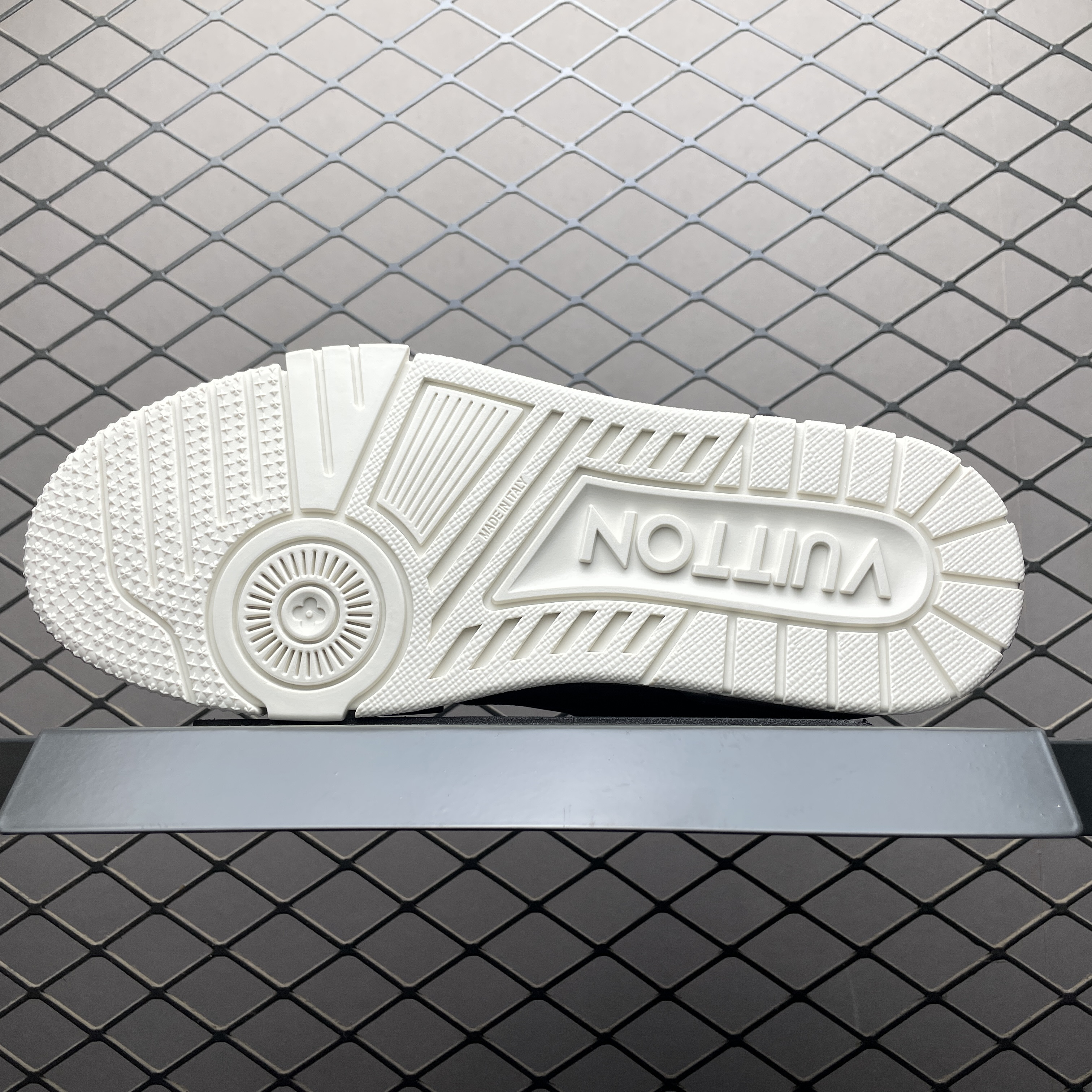 L X V TRAINER SNEAKERS detail 5