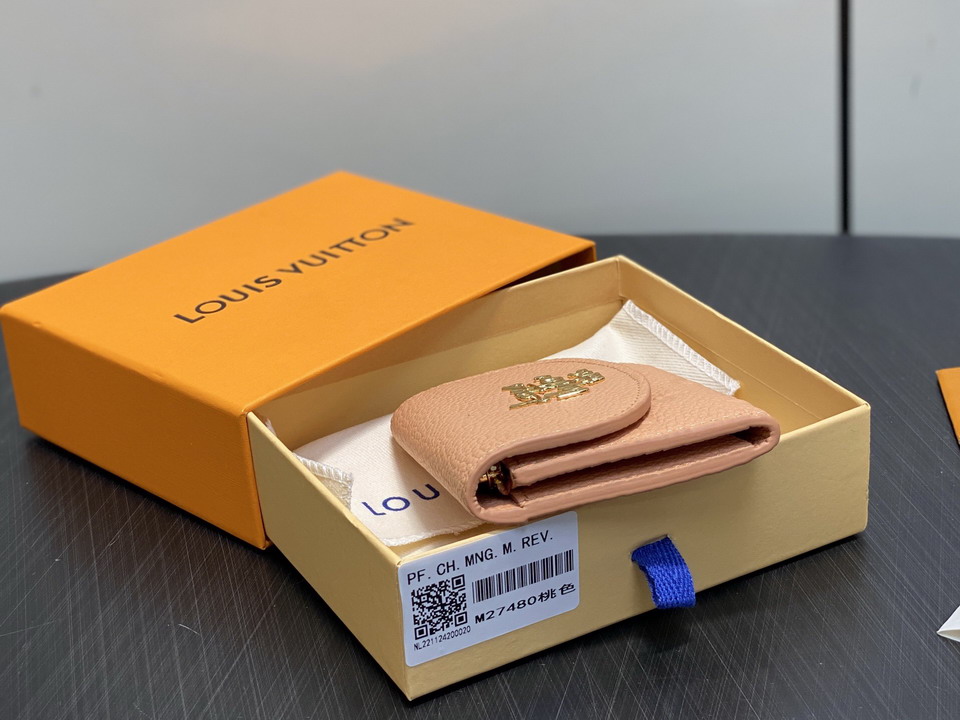 L X V Wallets(Multiple sizes) detail 36