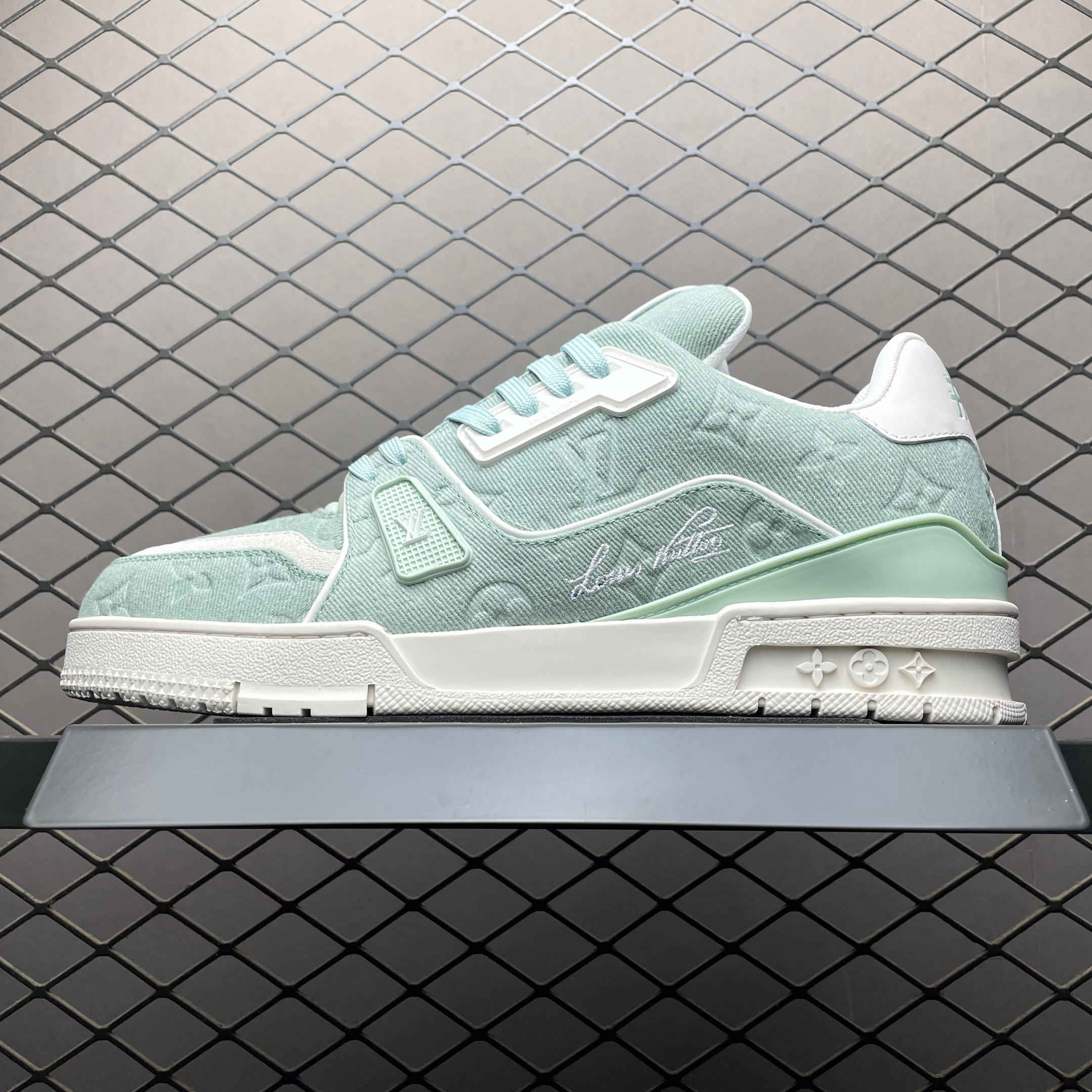 L X V TRAINER SNEAKERS