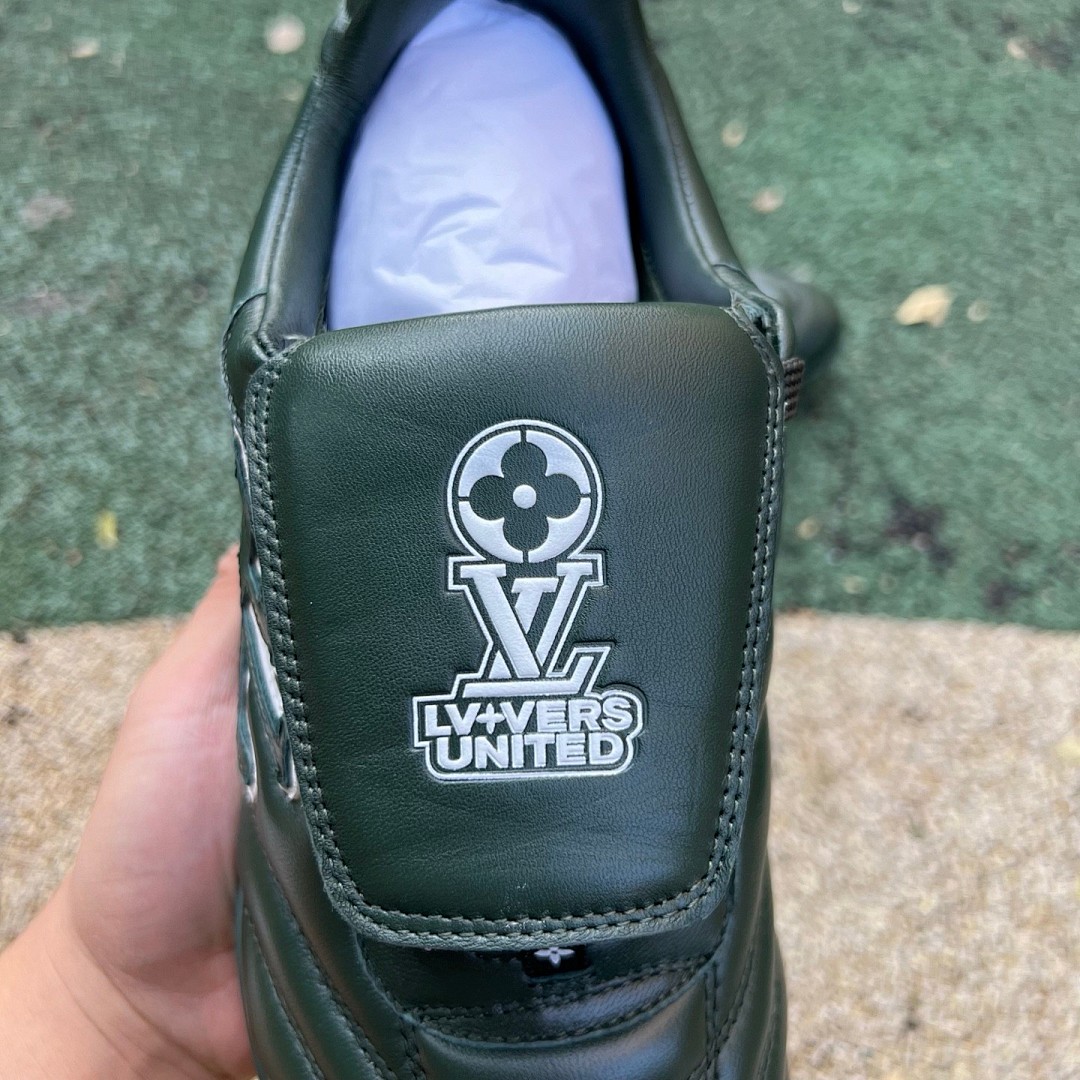 LOUIS VUITTON Footprint Soccer lv足球鞋墨绿 尺码：39-45   52