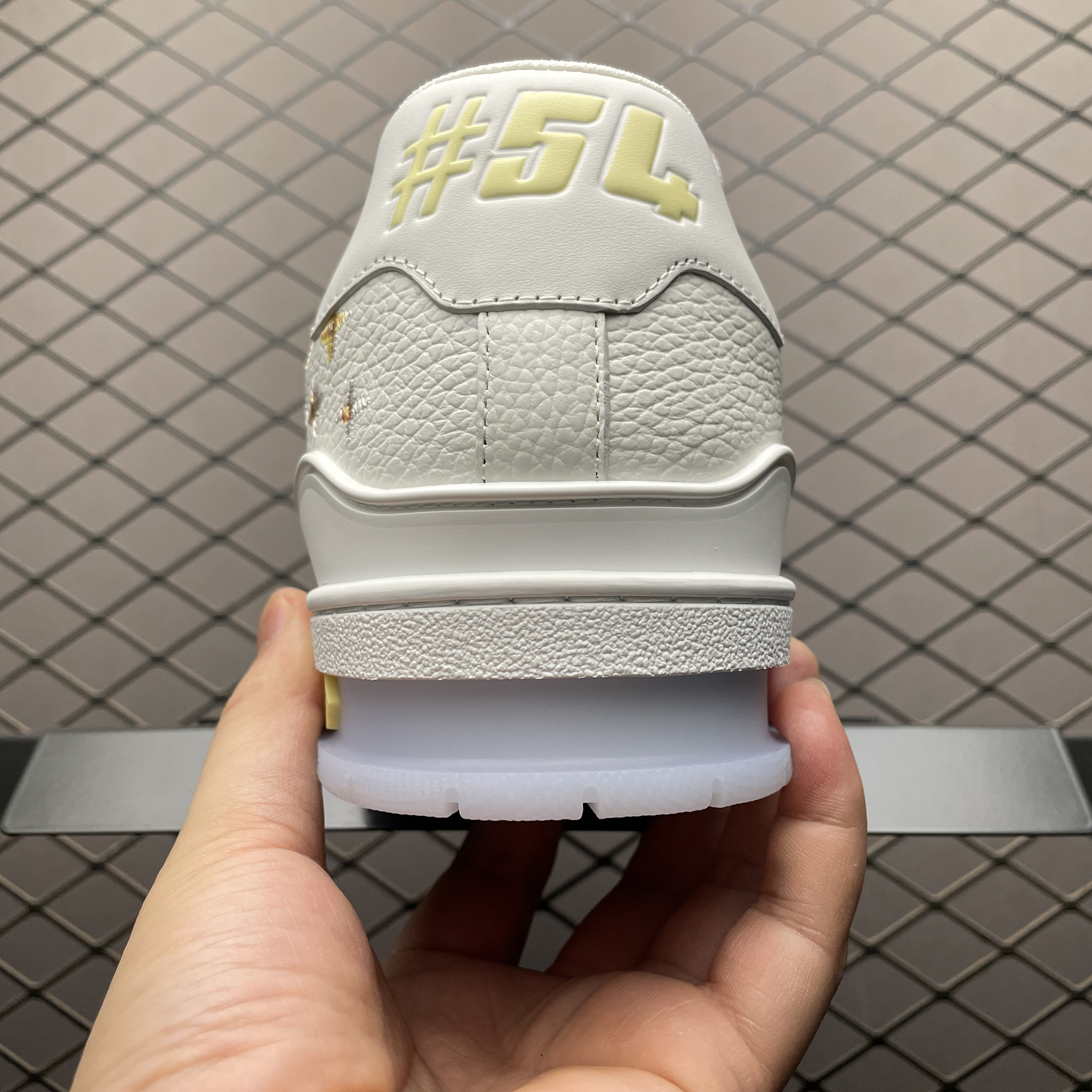 L X V TRAINER SNEAKERS detail 2